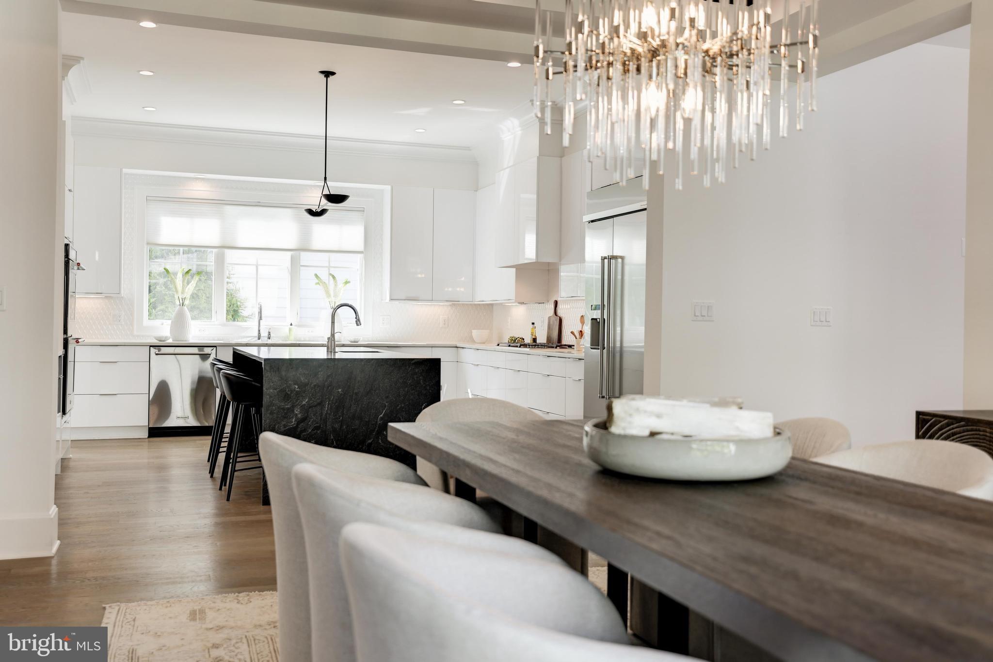 WEST MC LEAN - Residential