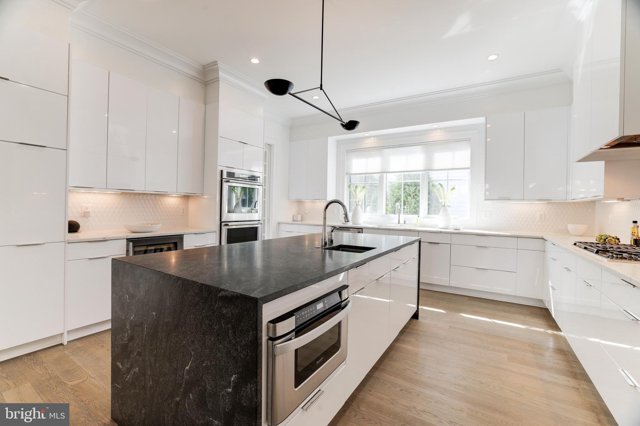 WEST MC LEAN - Residential