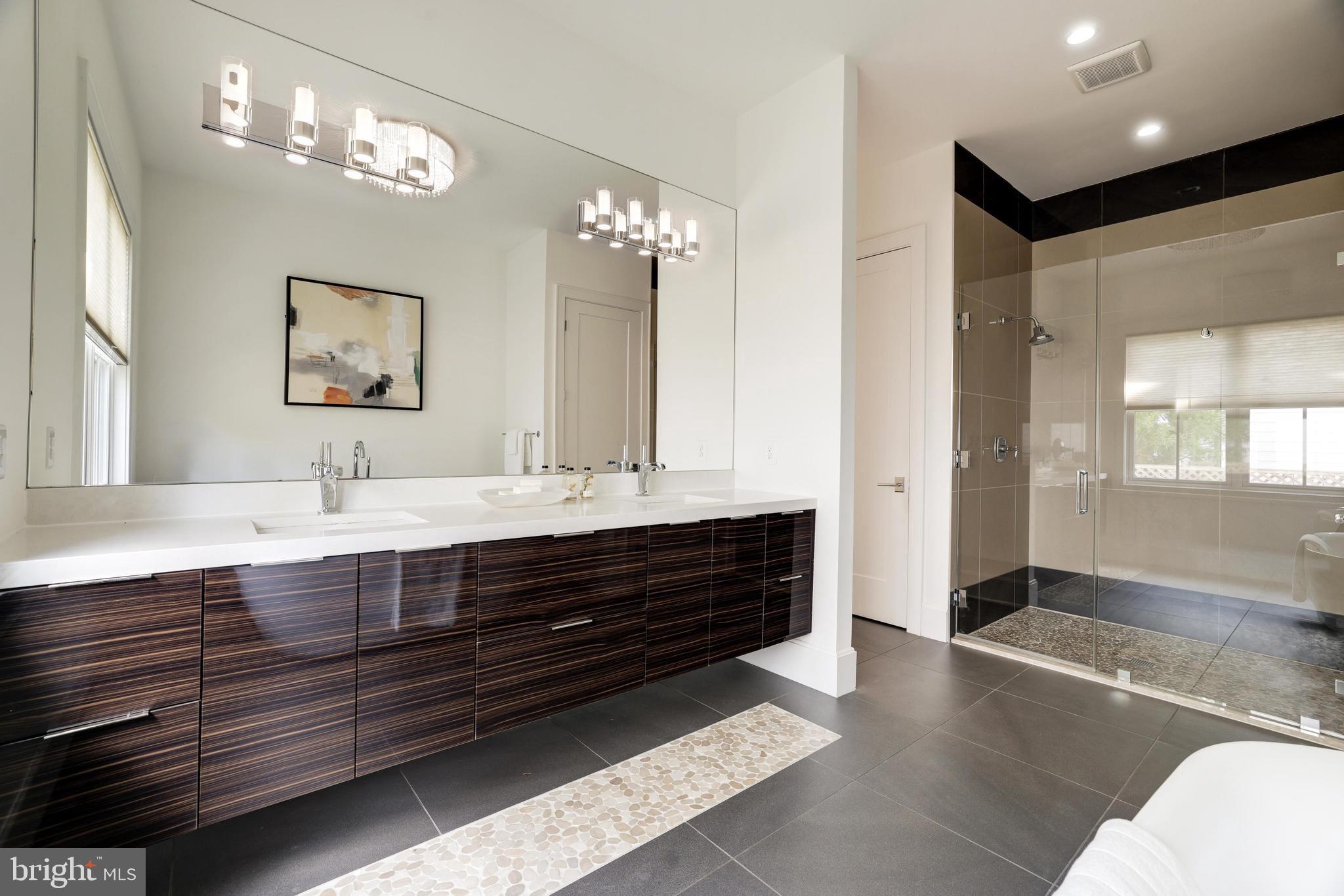 WEST MC LEAN - Residential