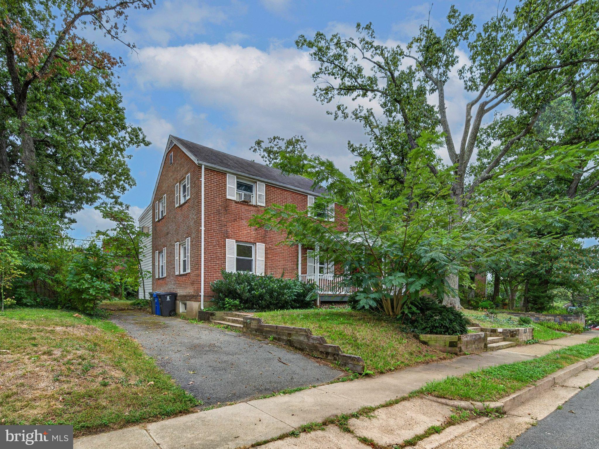 113 N COLUMBUS STREET