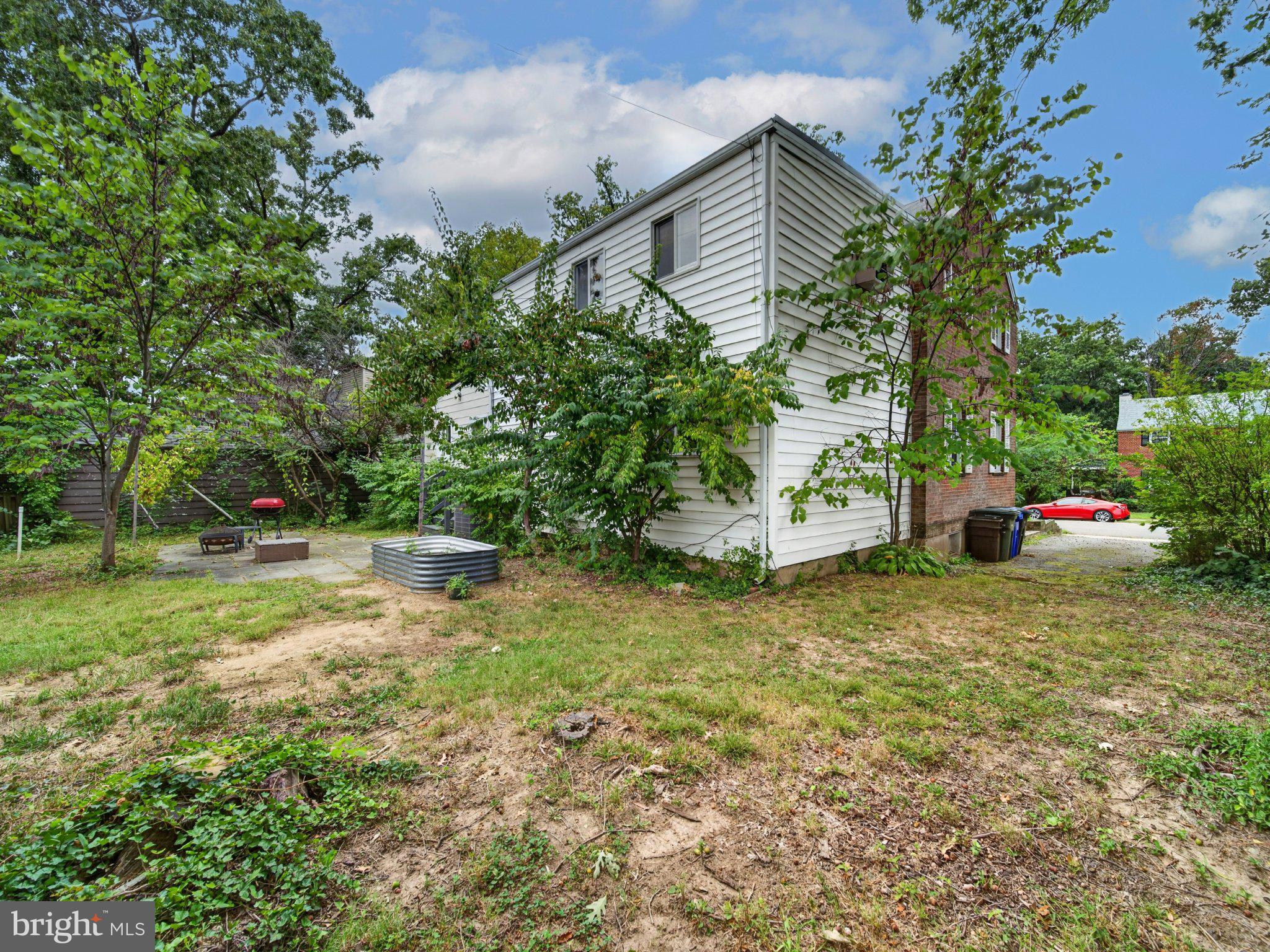 113 N COLUMBUS STREET