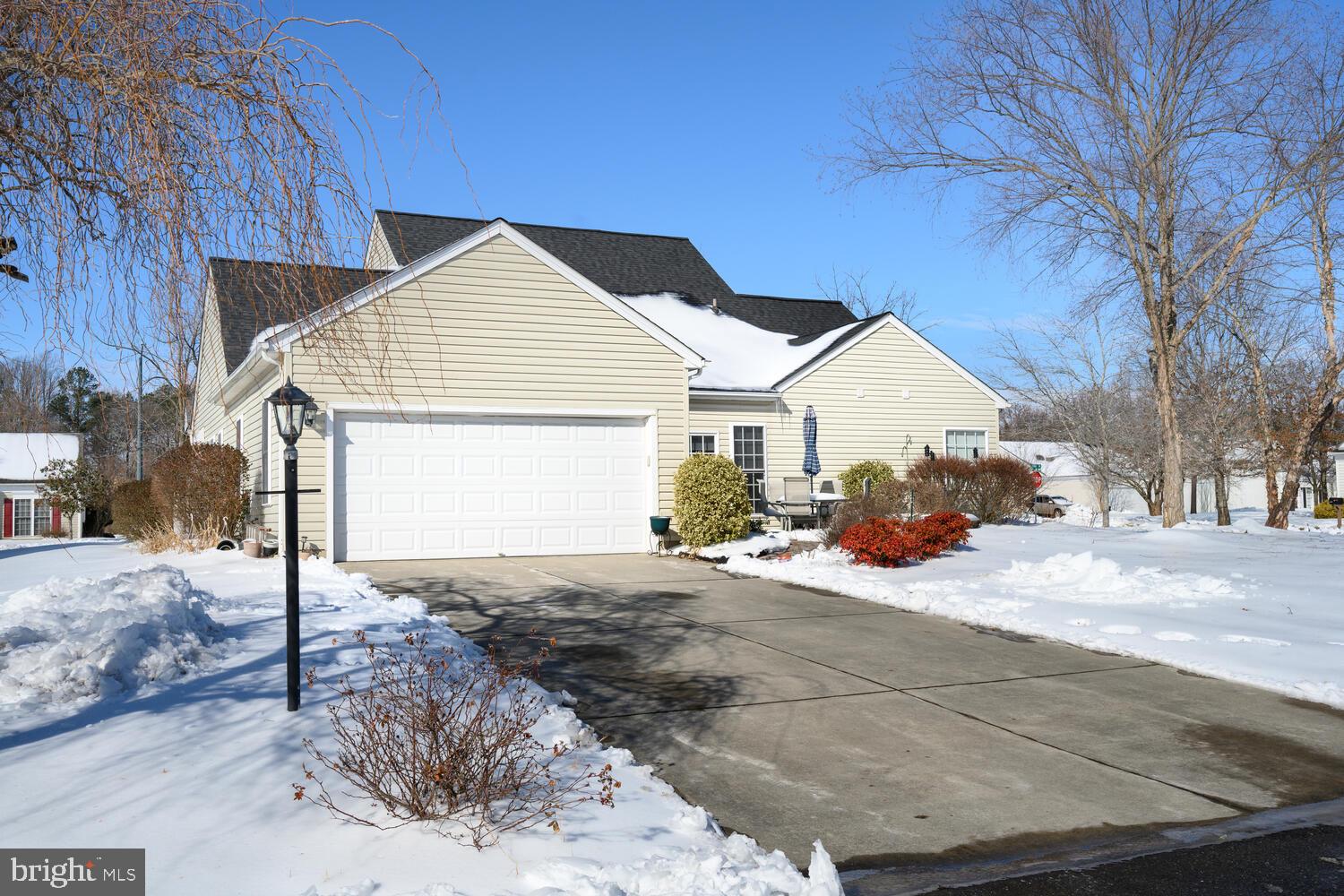 EASTON CLUB EAST - Residential