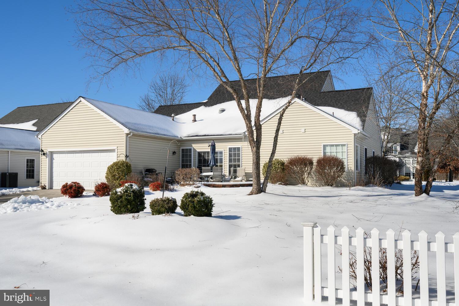 EASTON CLUB EAST - Residential