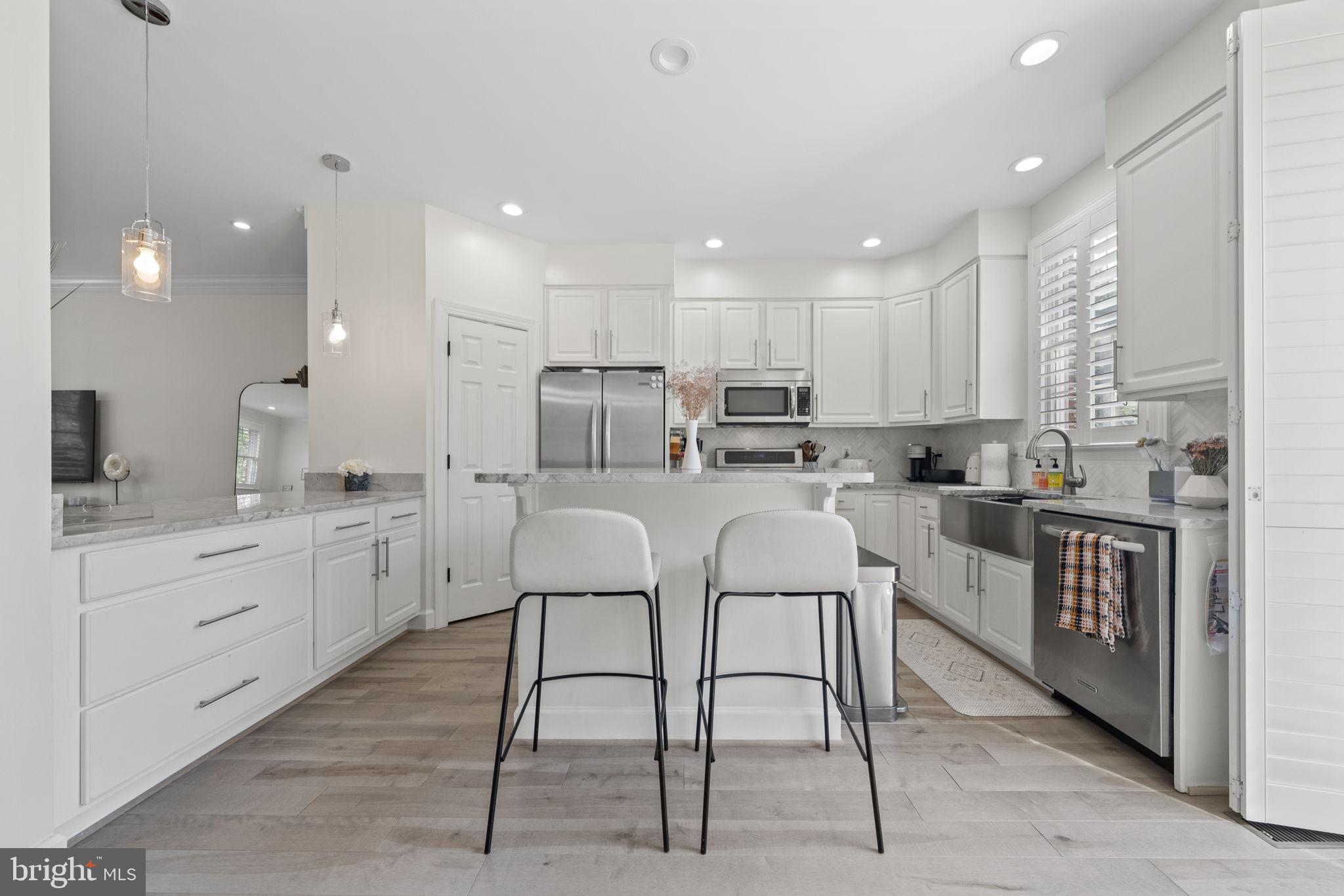 ARLINGTON HEIGHTS - Residential Lease