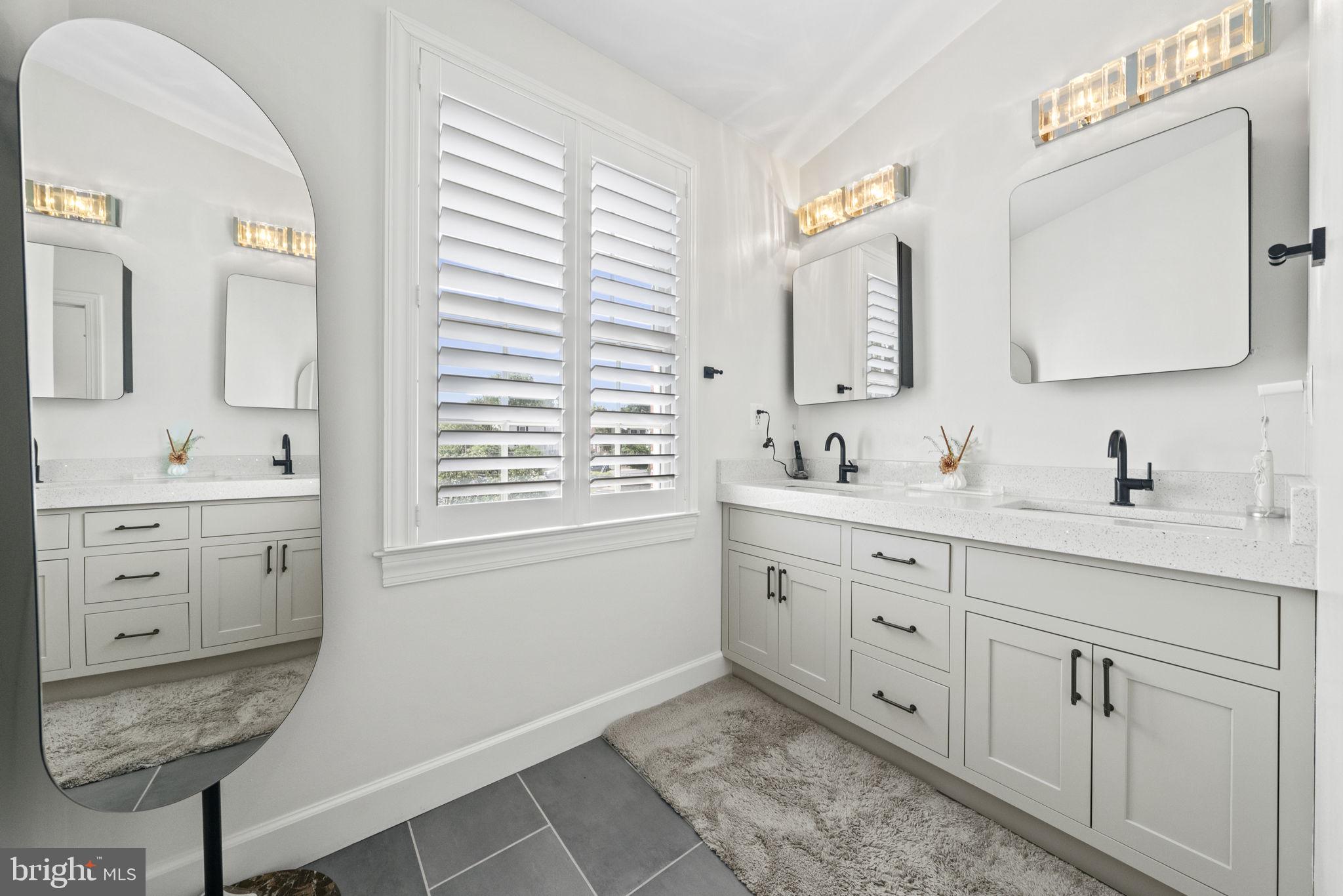 ARLINGTON HEIGHTS - Residential Lease