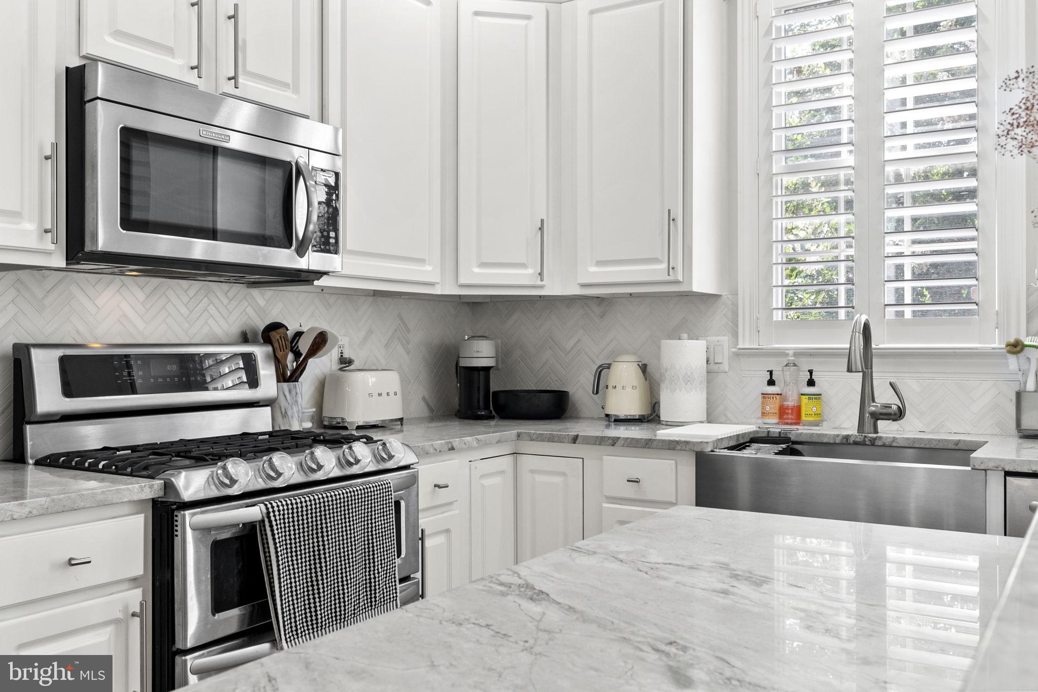 ARLINGTON HEIGHTS - Residential Lease