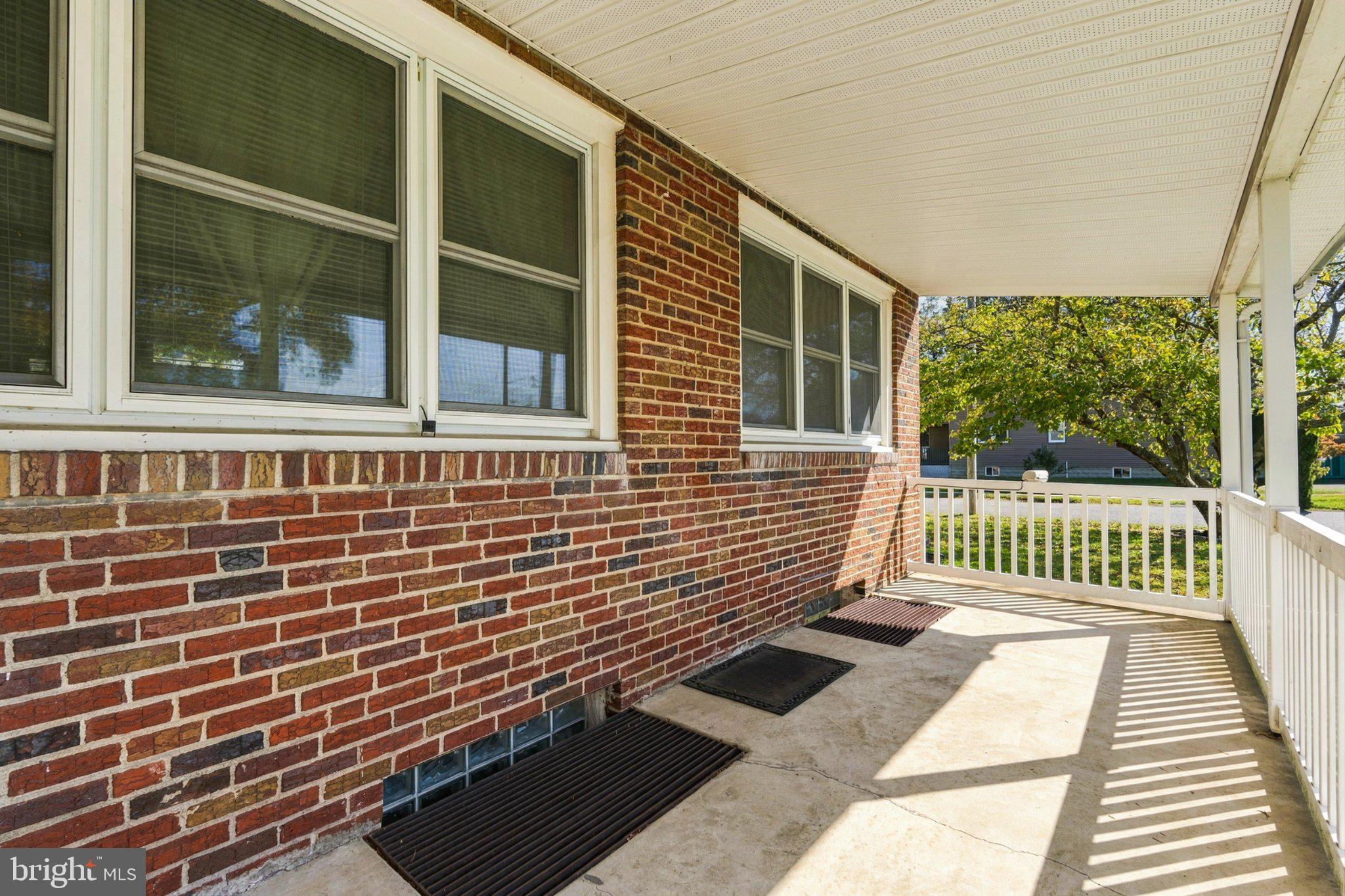 30 S BROWNING AVENUE