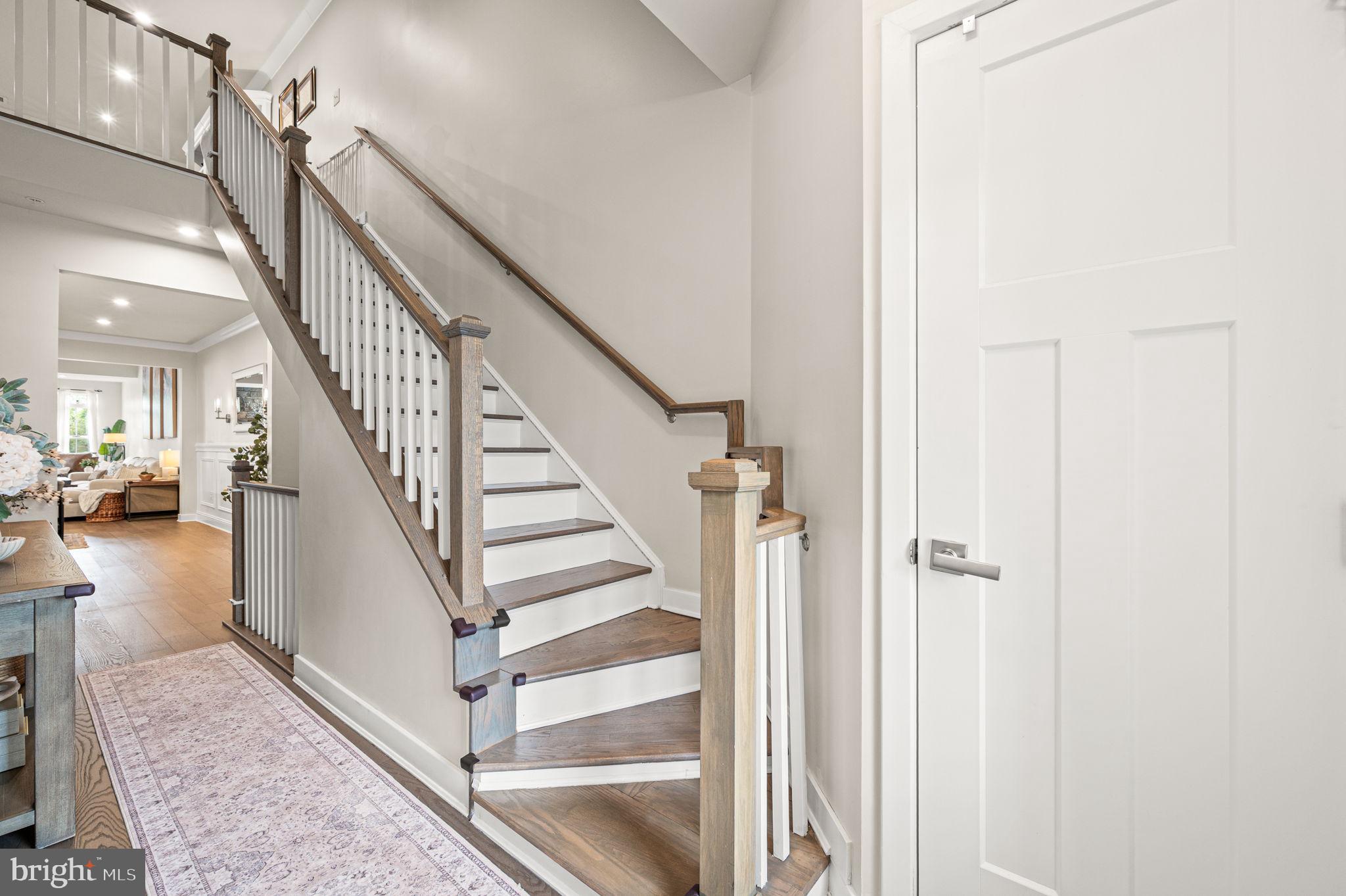 837 FOUNTAIN TRAIL