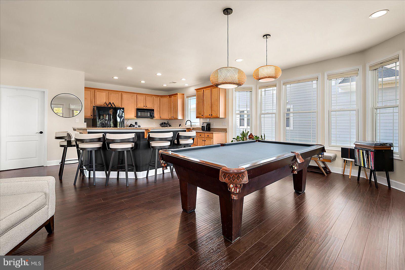 GLEN RIDDLE - Residential