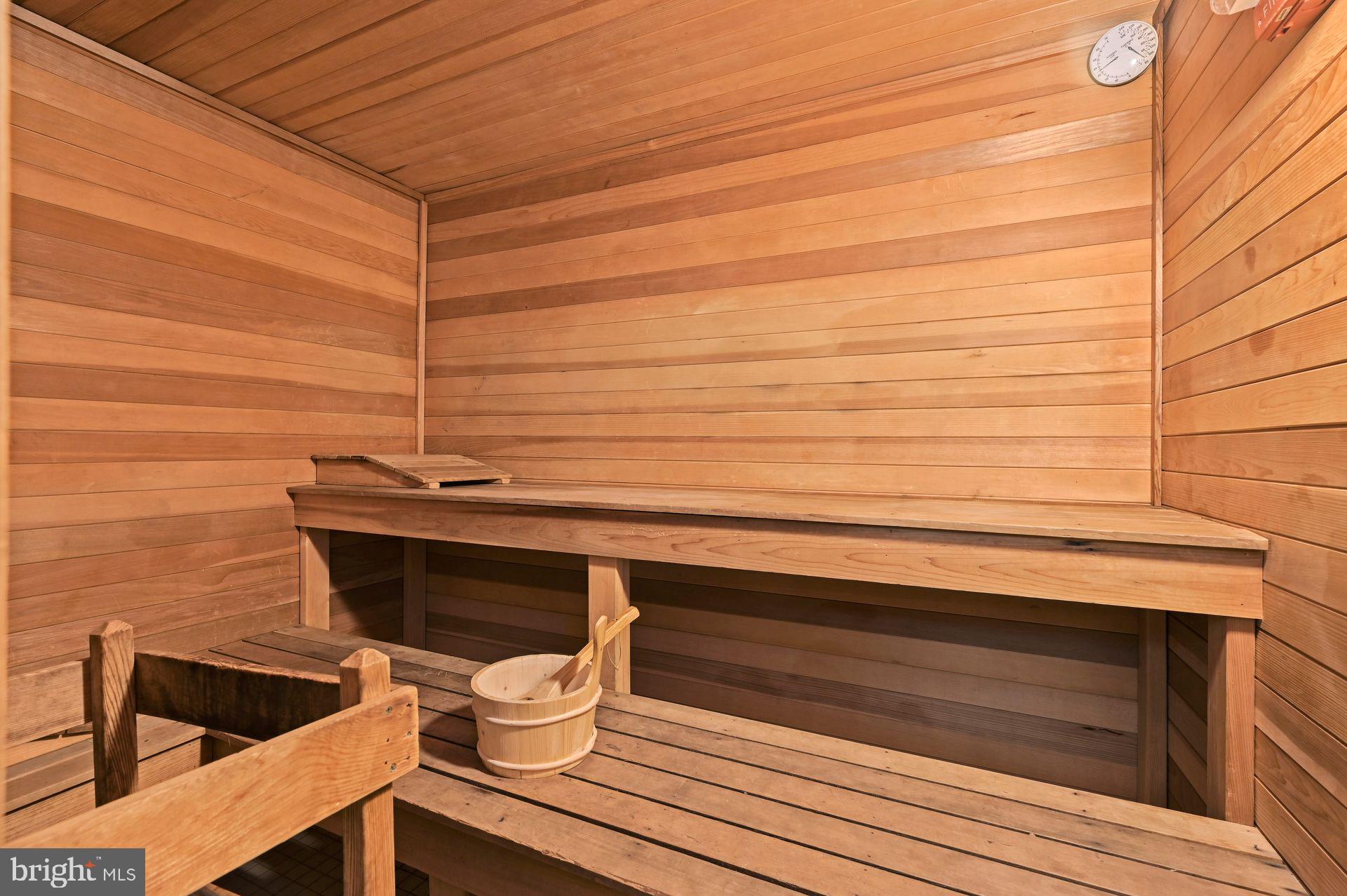 GLEN RIDDLE - Residential