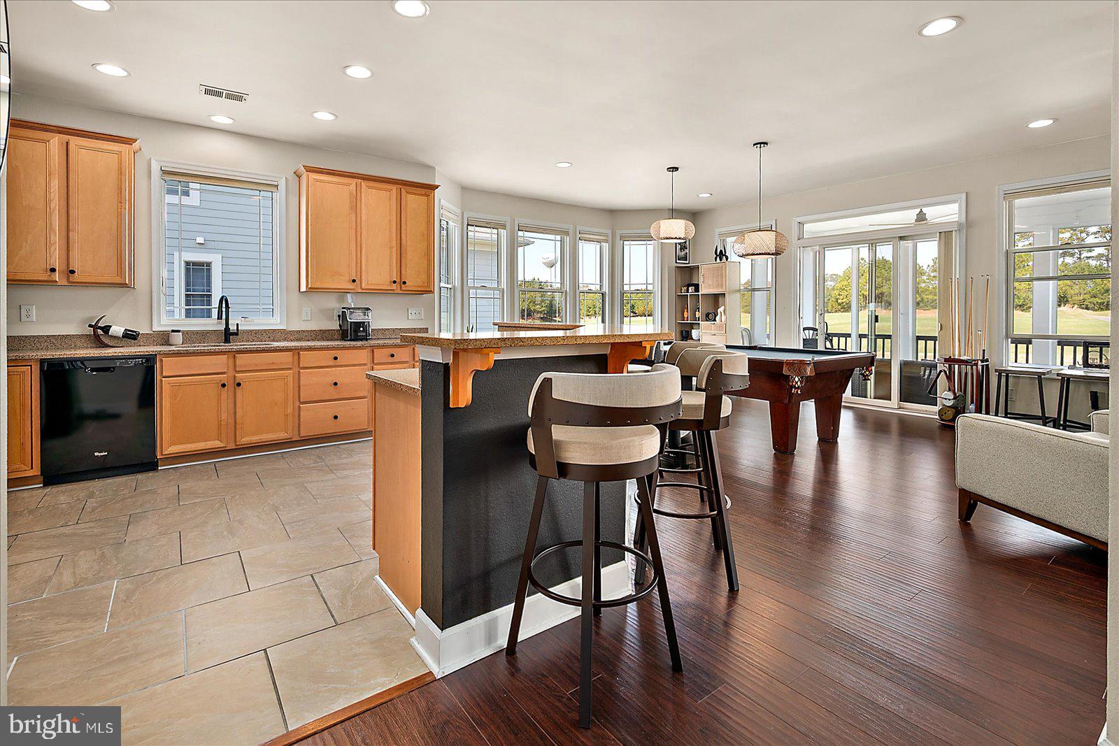 GLEN RIDDLE - Residential