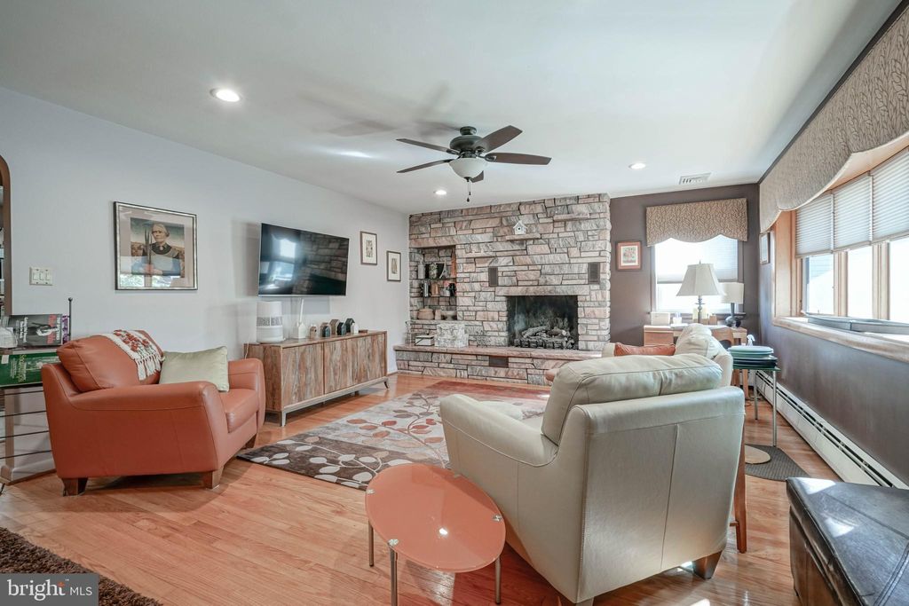 Photo of 55 E Evesham Road, RUNNEMEDE, NJ 08078 (MLS # NJCD2100950)