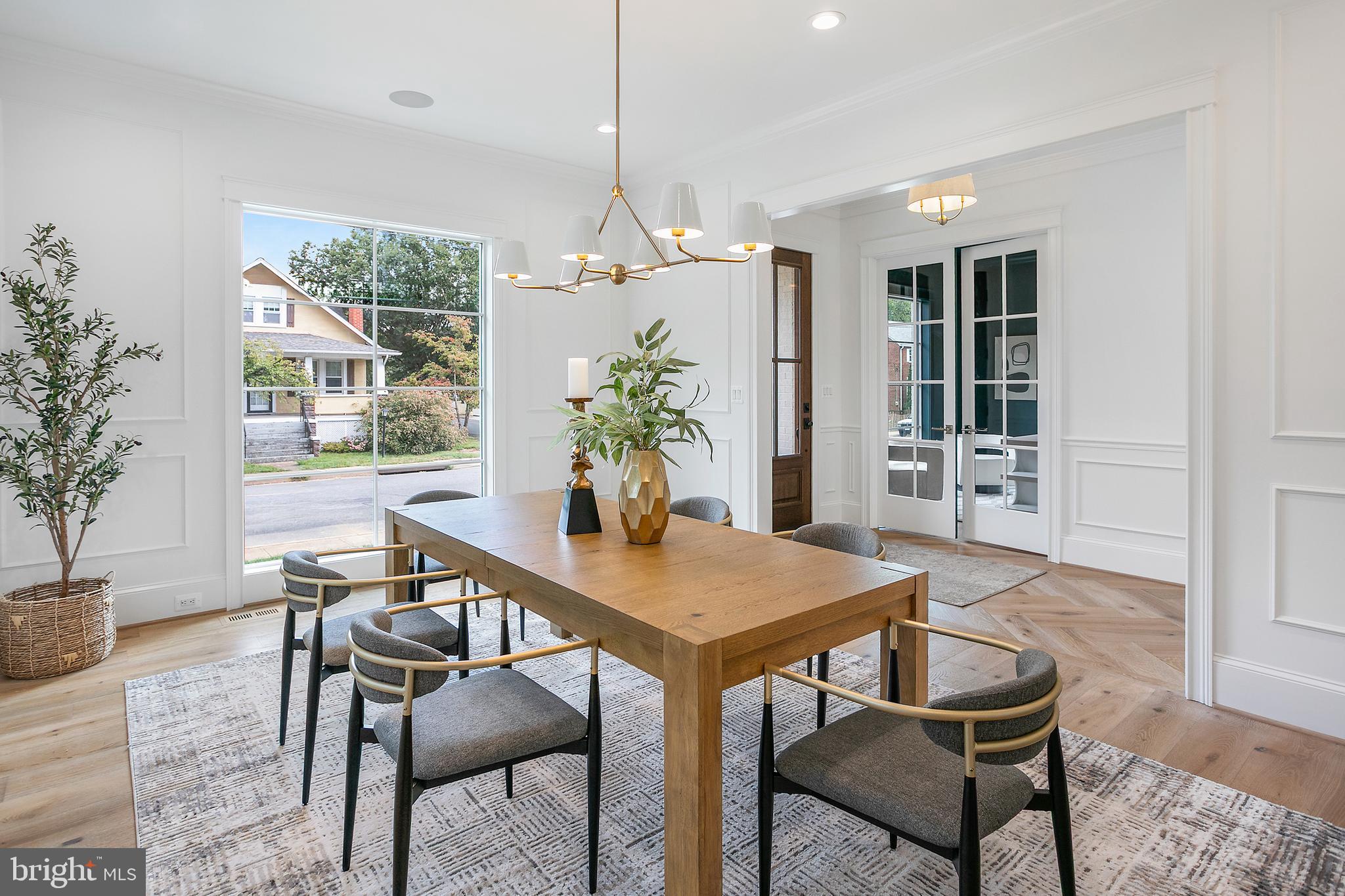 ASHTON HEIGHTS - Residential
