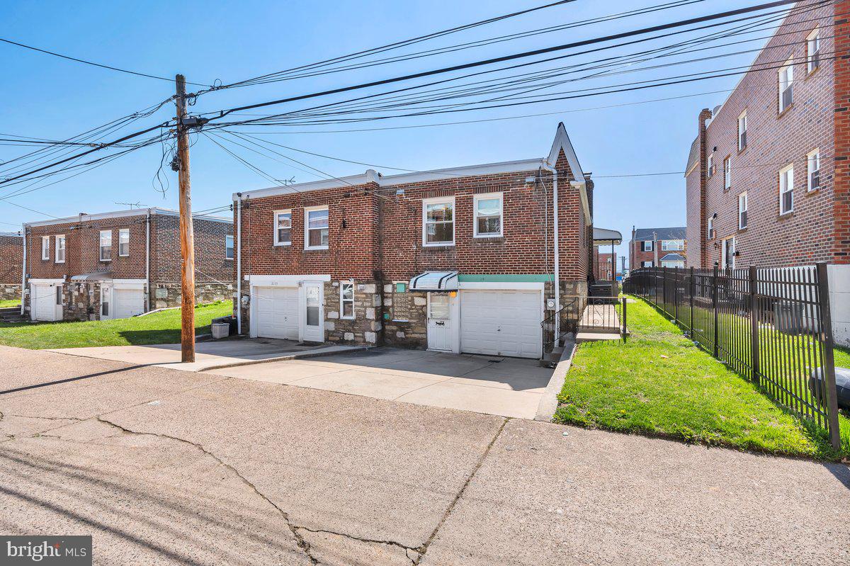 RHAWNHURST - Residential