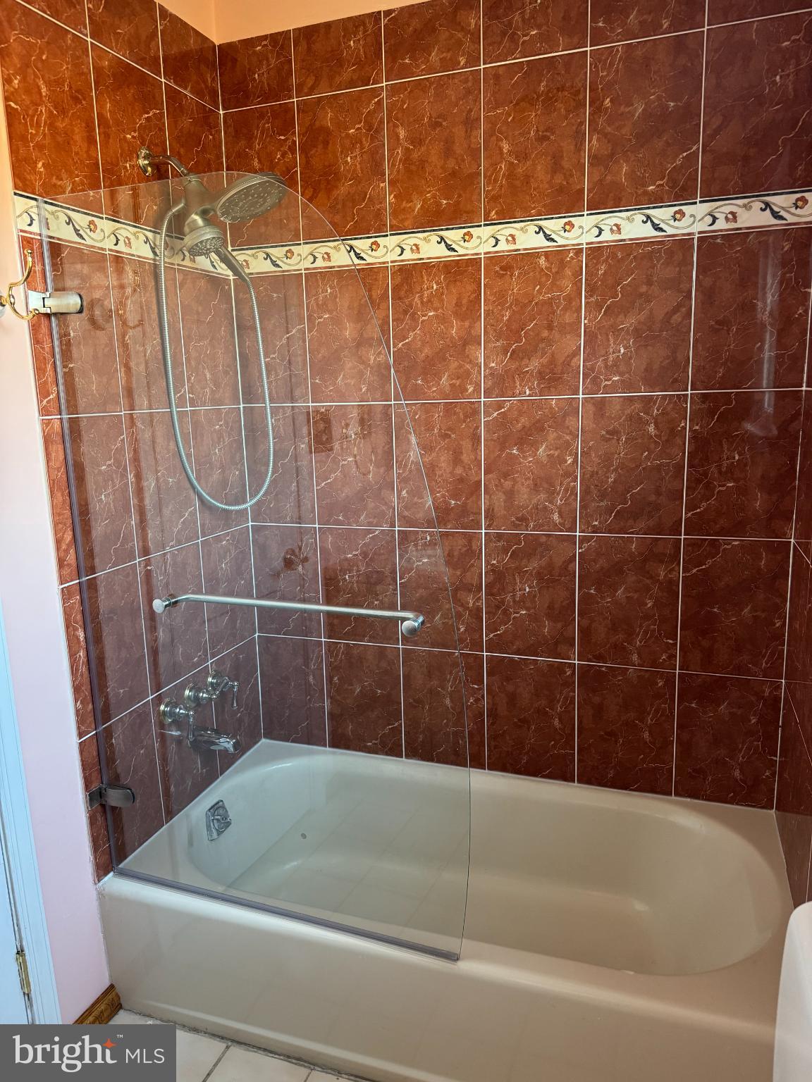 MILLSTREAM - Residential