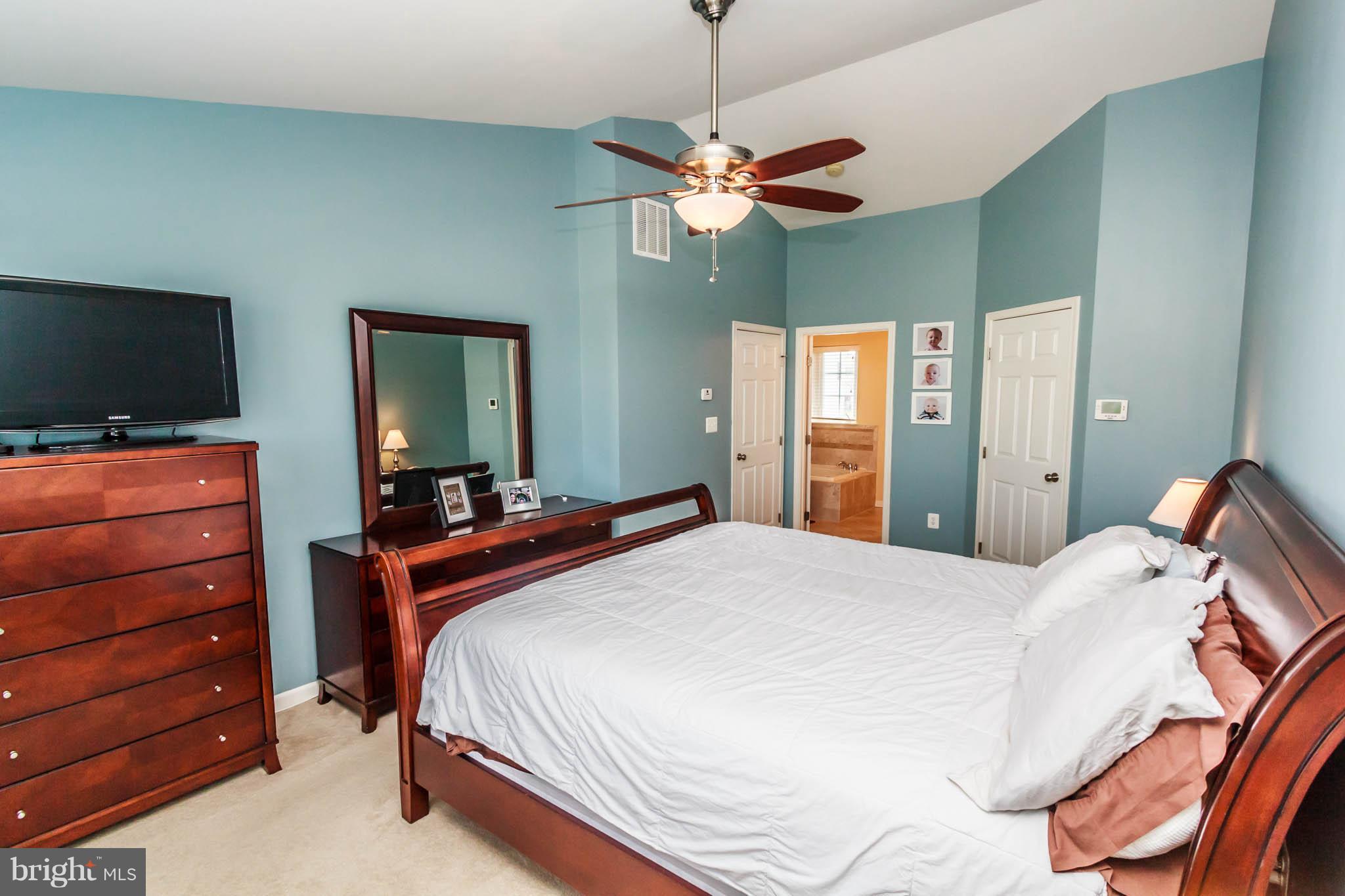 COVENTRY FARMS - Residential