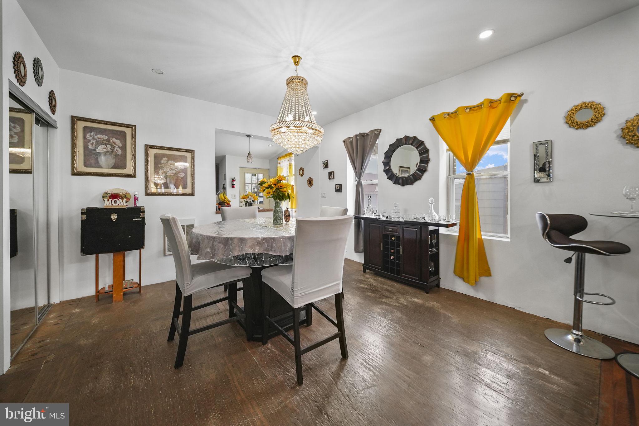 BRIDESBURG - Residential