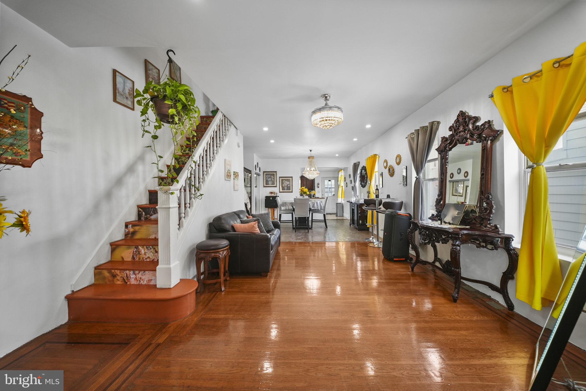 BRIDESBURG - Residential