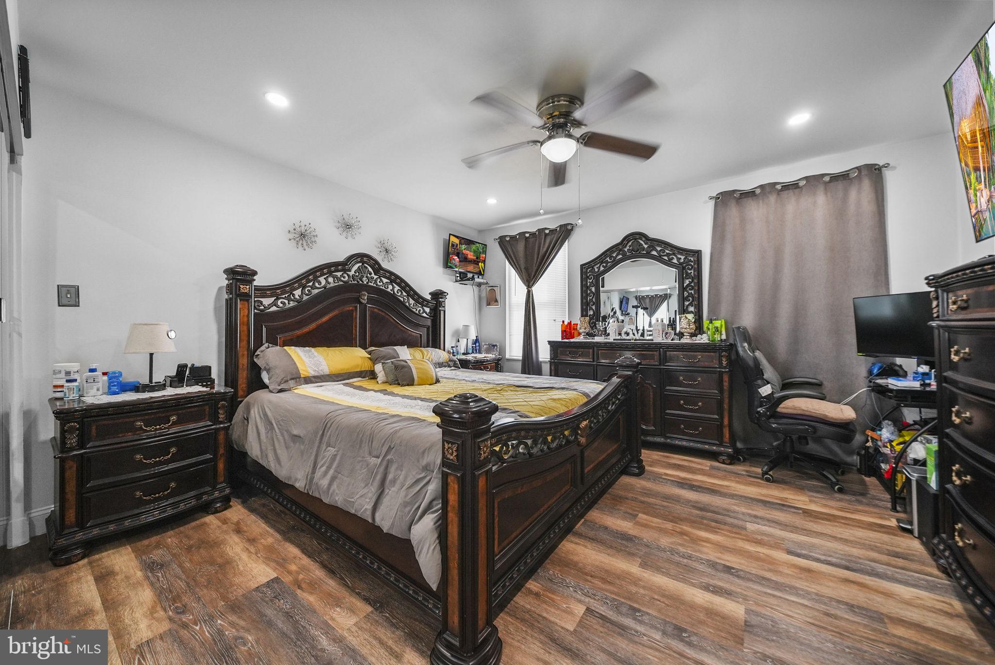 BRIDESBURG - Residential