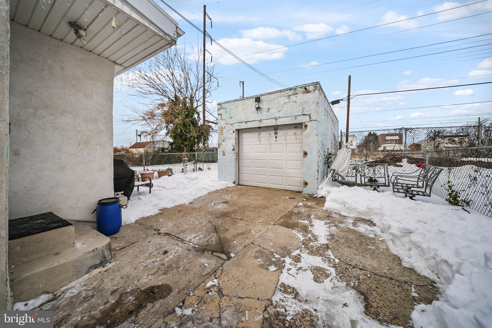 BRIDESBURG - Residential