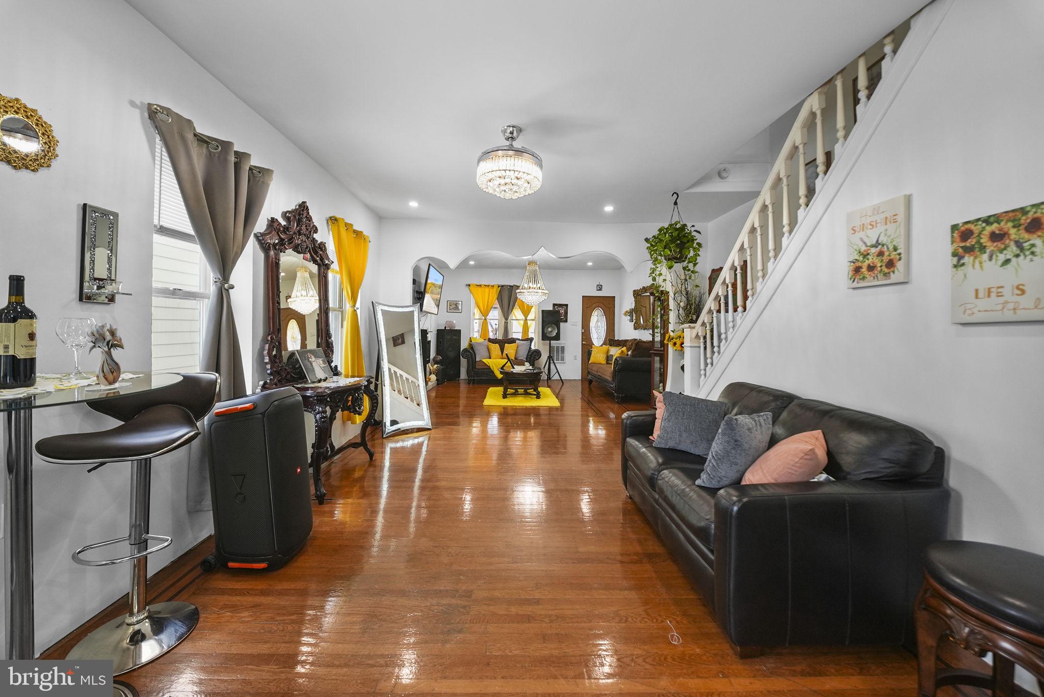 BRIDESBURG - Residential