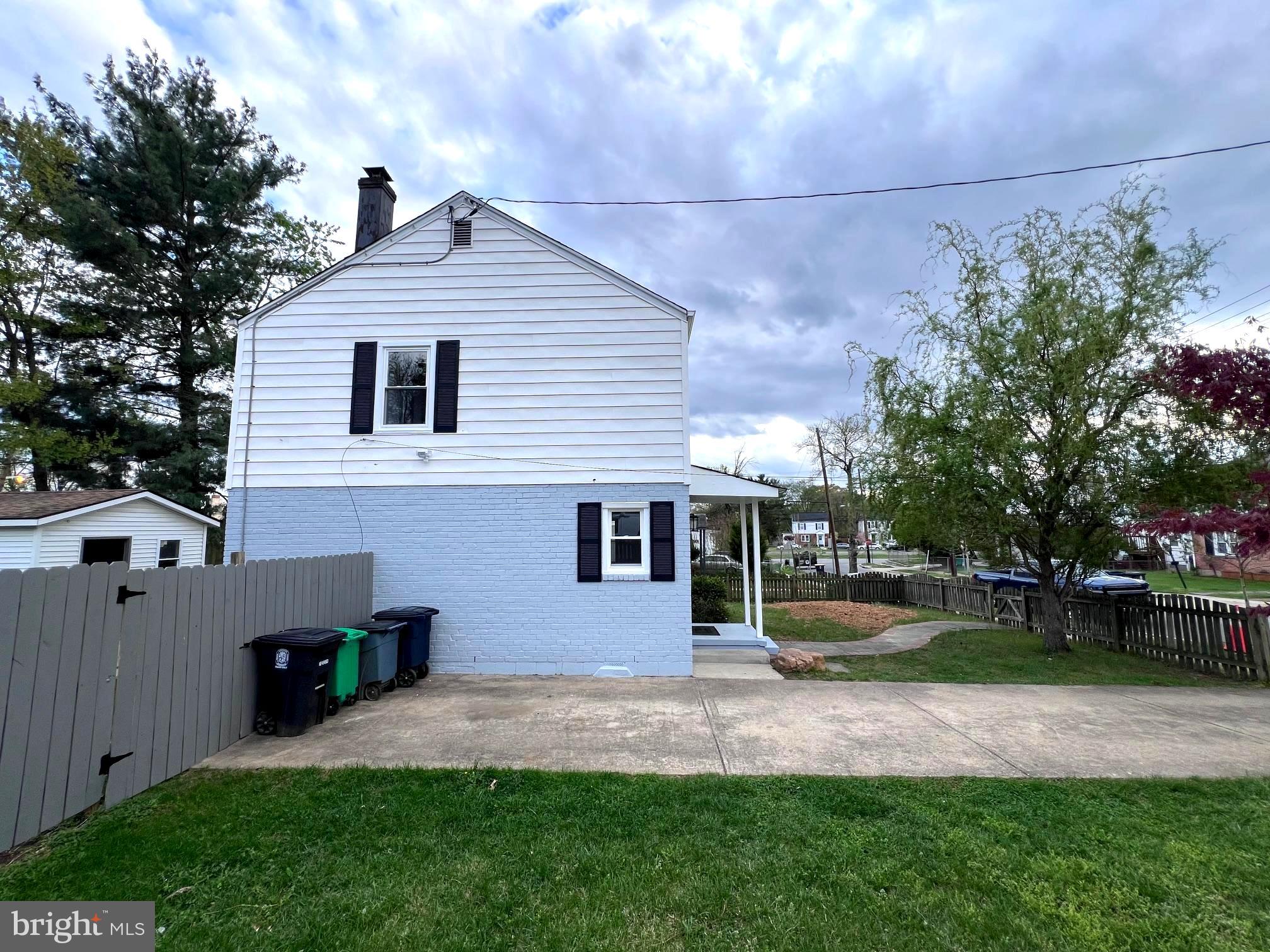 PARKLAWN - Residential