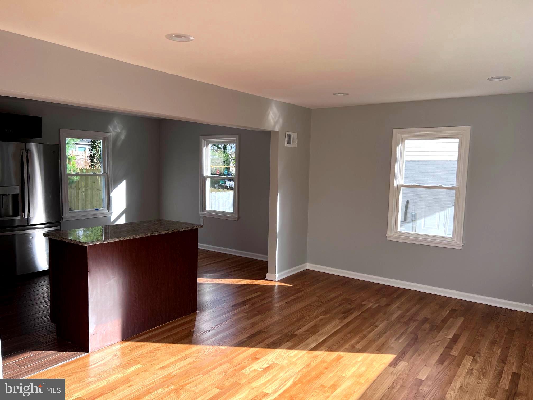 PARKLAWN - Residential