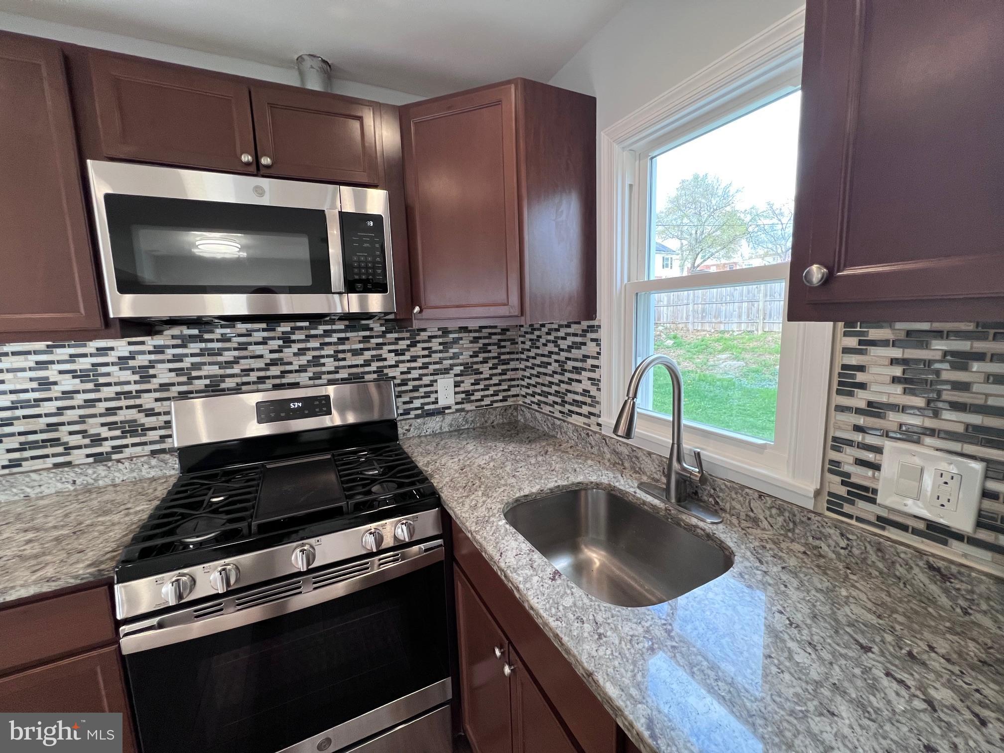 PARKLAWN - Residential