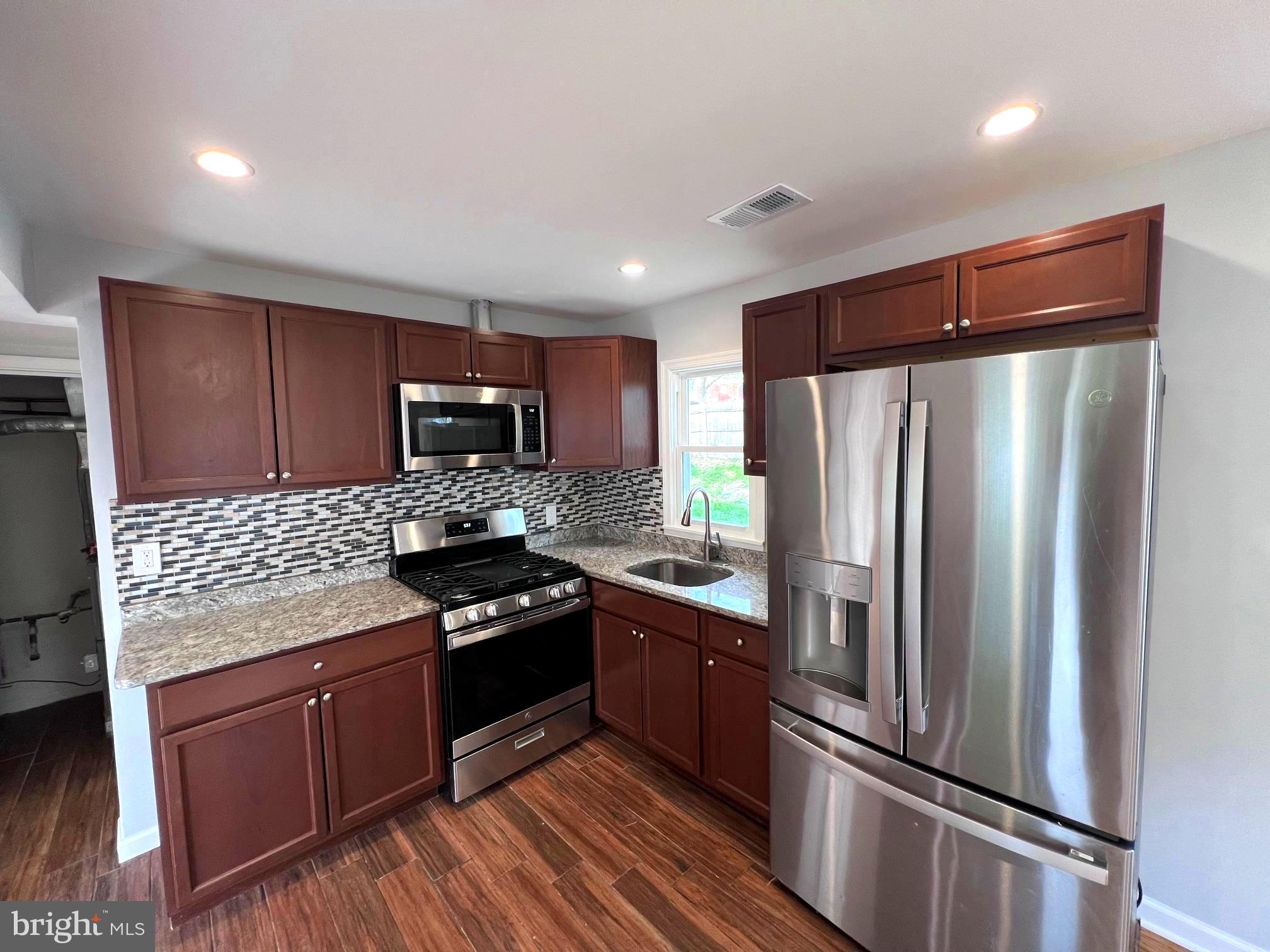 PARKLAWN - Residential