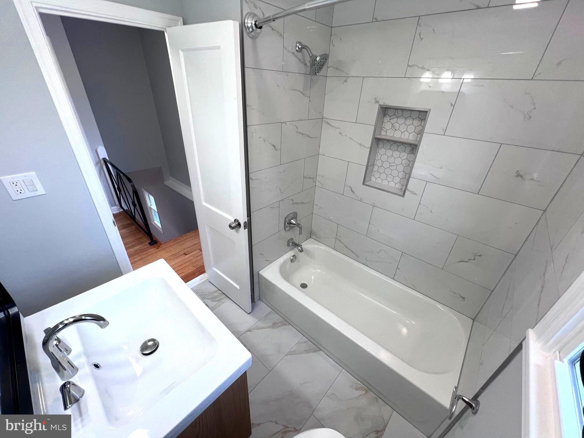 PARKLAWN - Residential