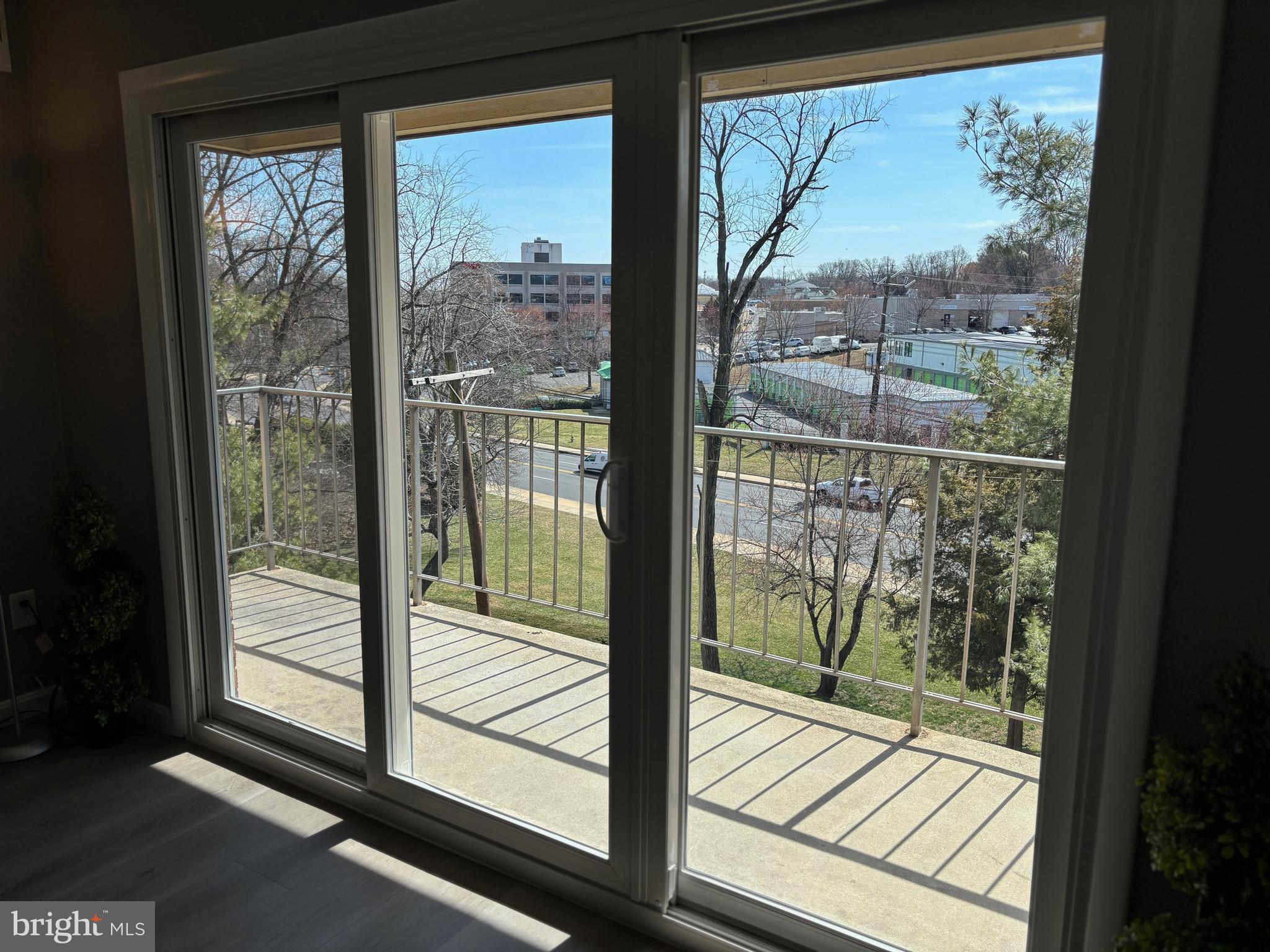 WALNUT GROVE - Residential Lease