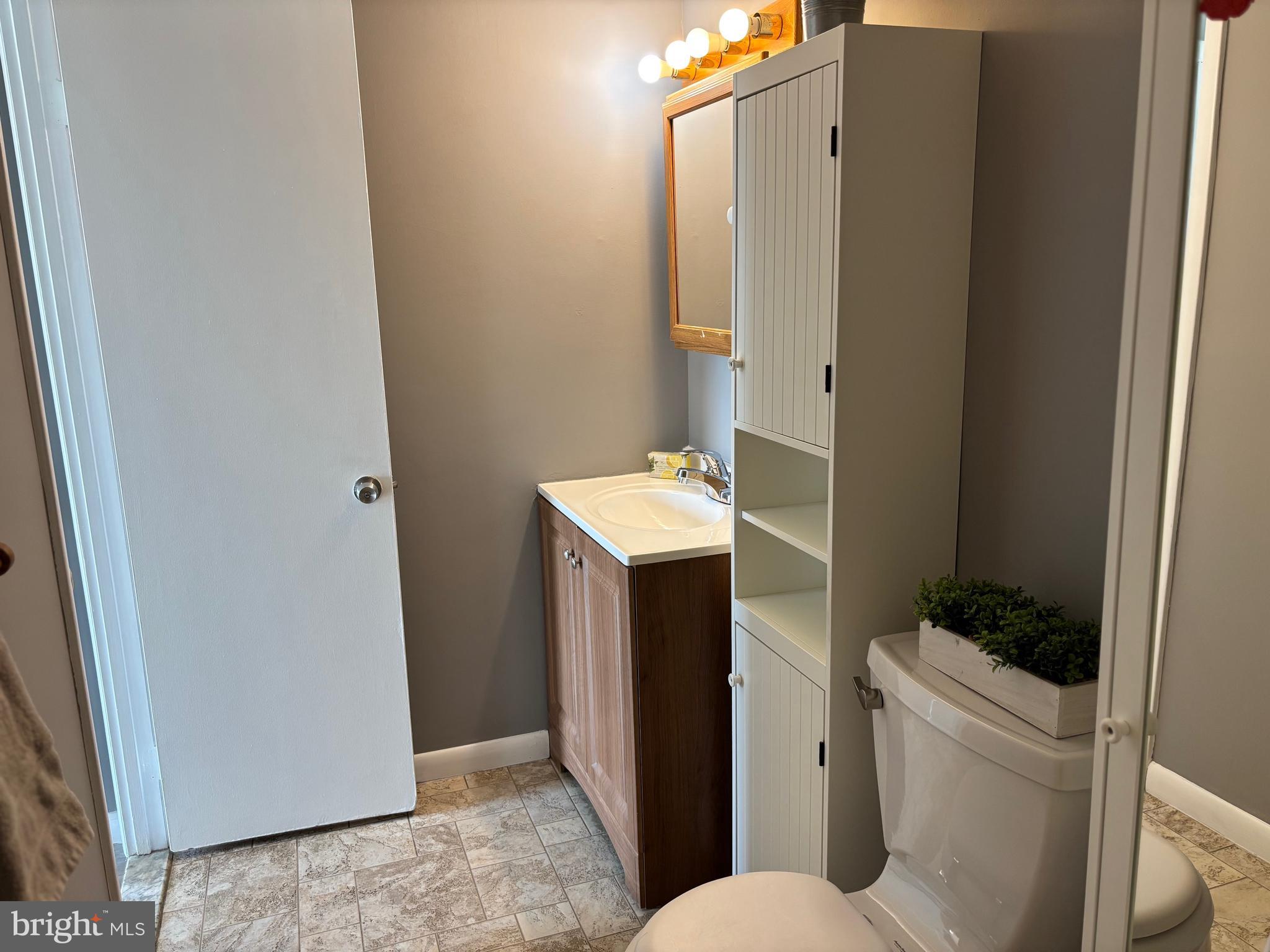 WALNUT GROVE - Residential Lease