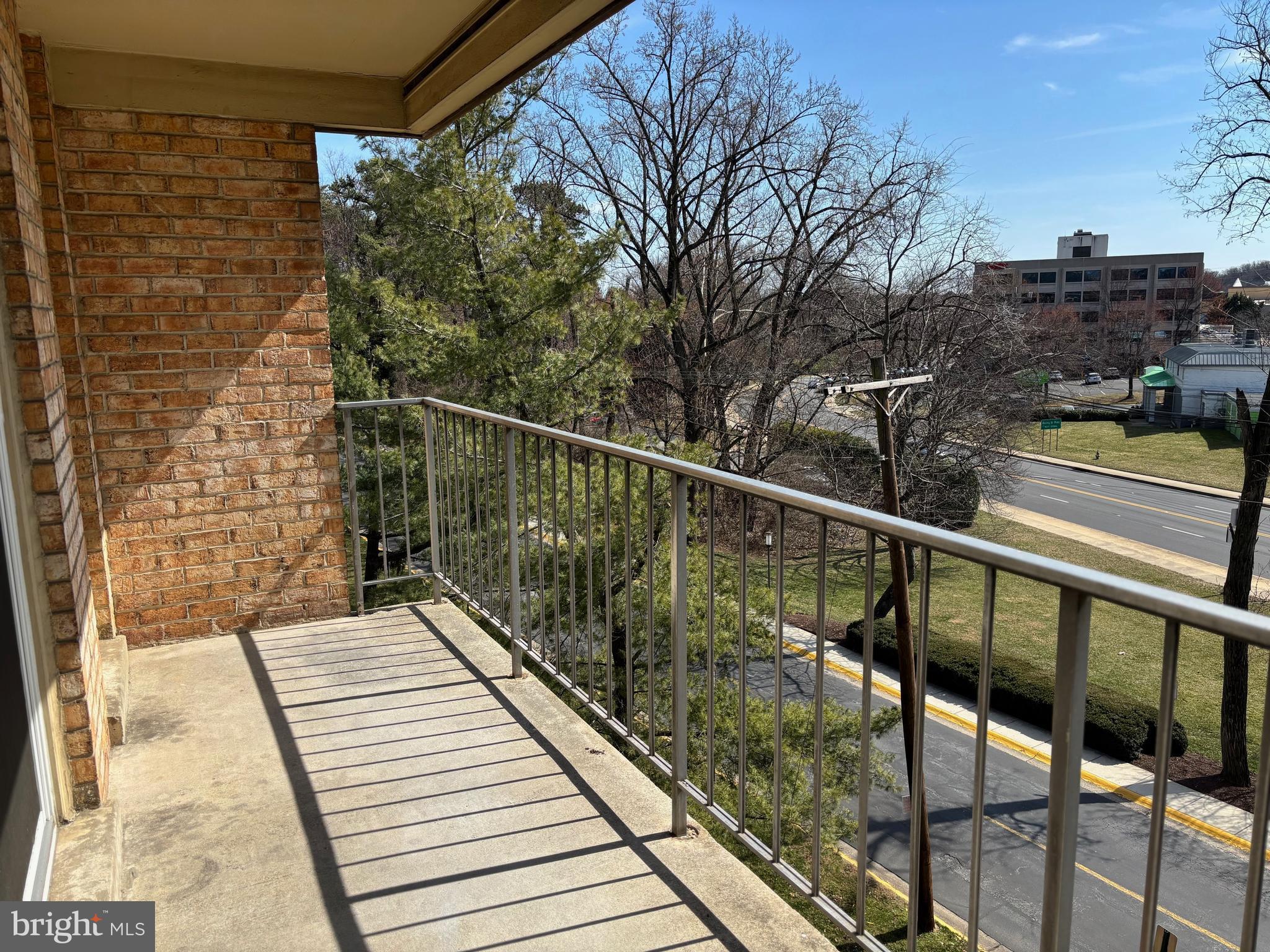 WALNUT GROVE - Residential Lease