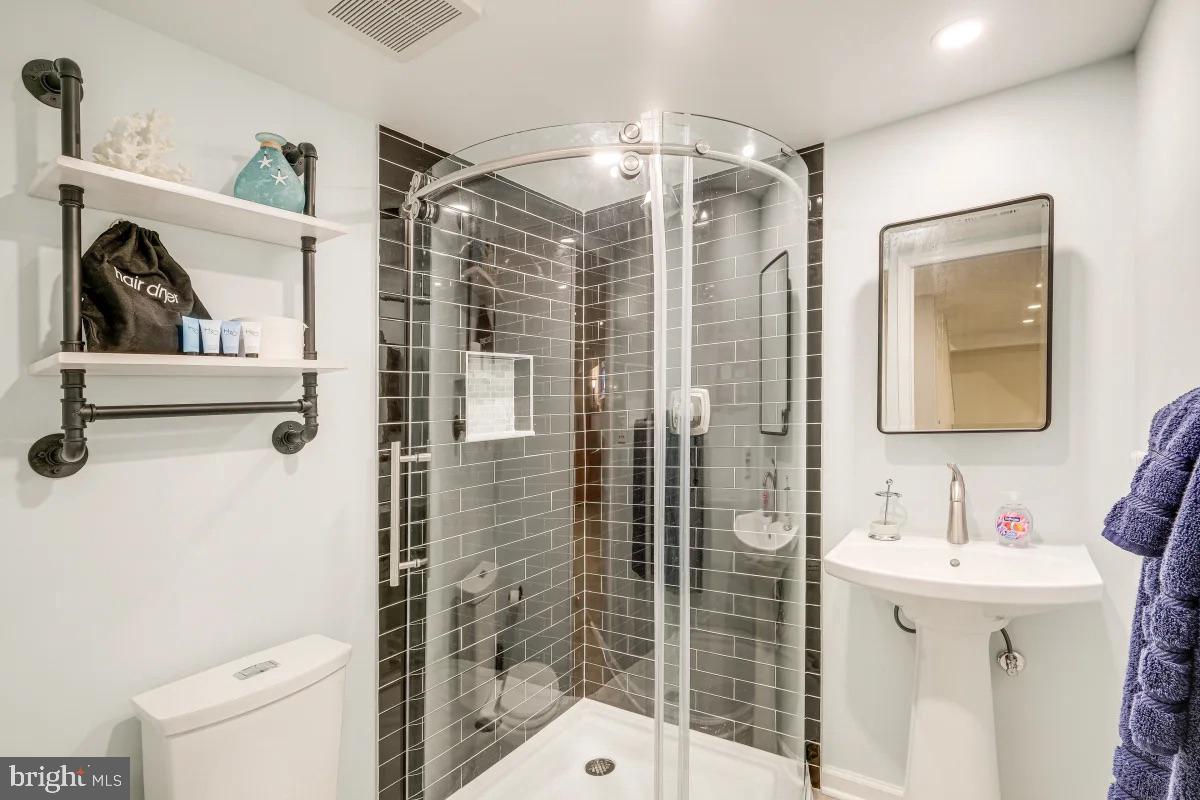 WAKEFIELD - Residential Lease