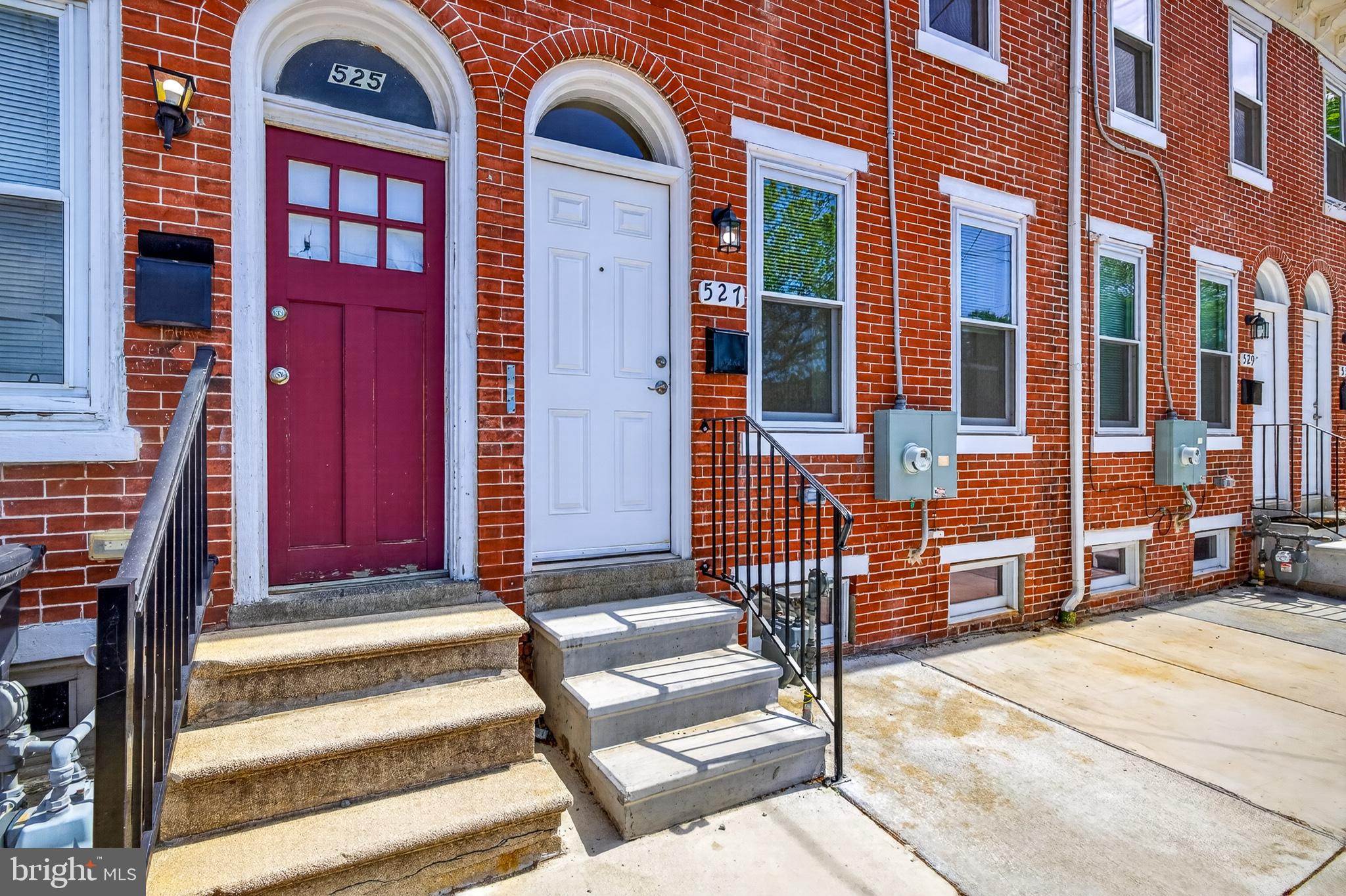 Photo 1 of 31 — 527 E 8TH STREET, WILMINGTON, DE 19801