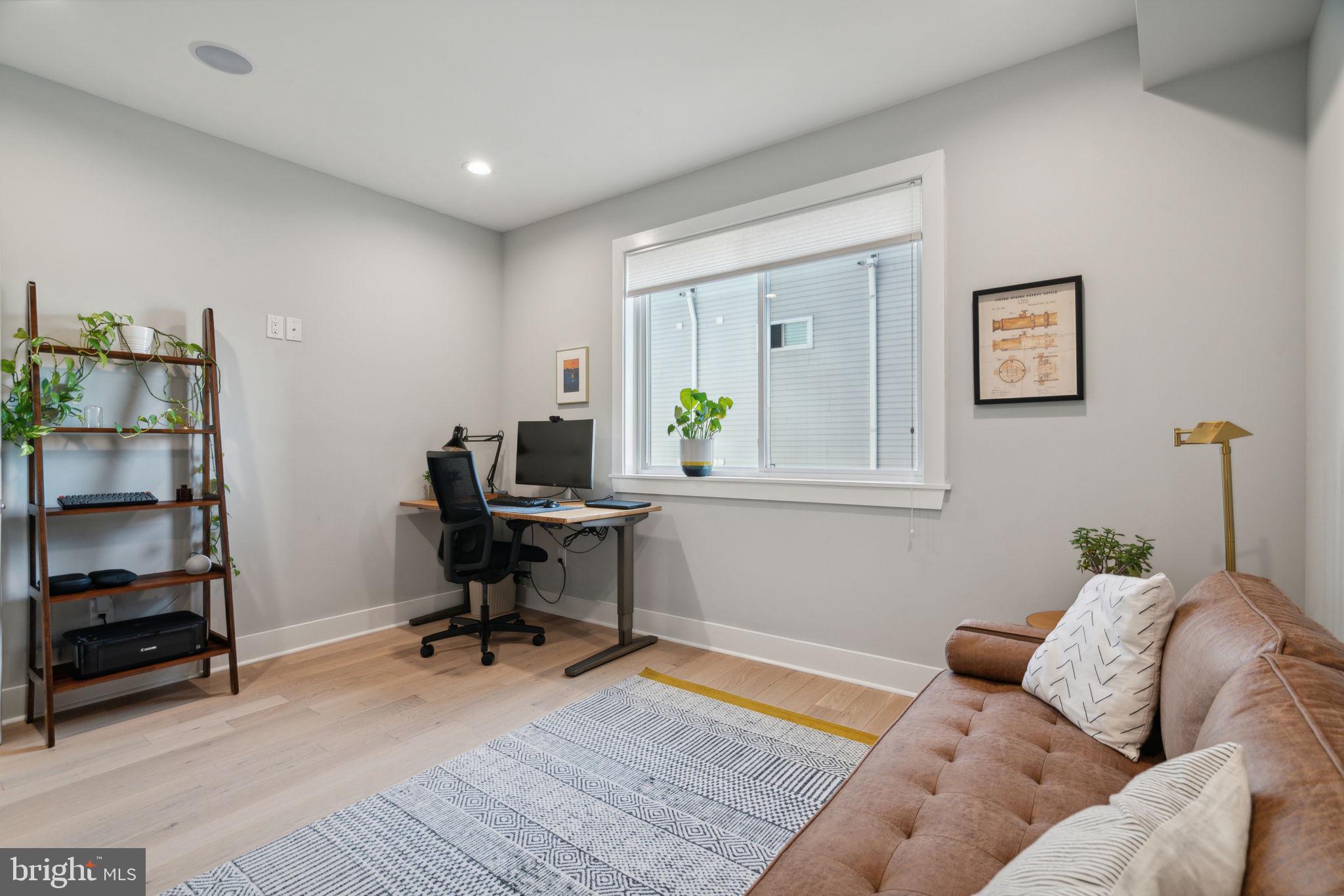 FISHTOWN - Residential Lease