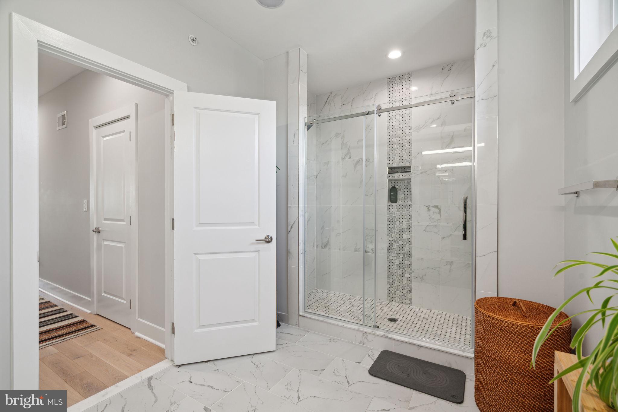 FISHTOWN - Residential Lease