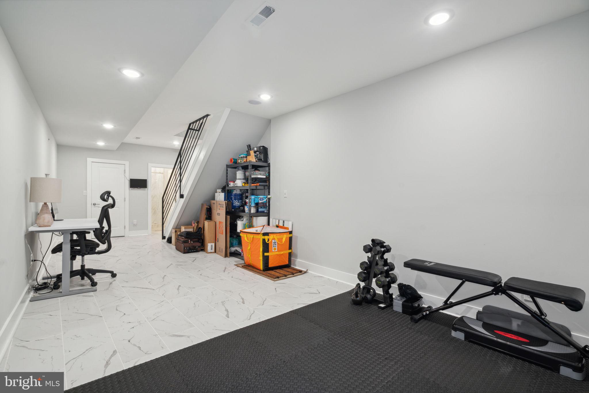 FISHTOWN - Residential Lease