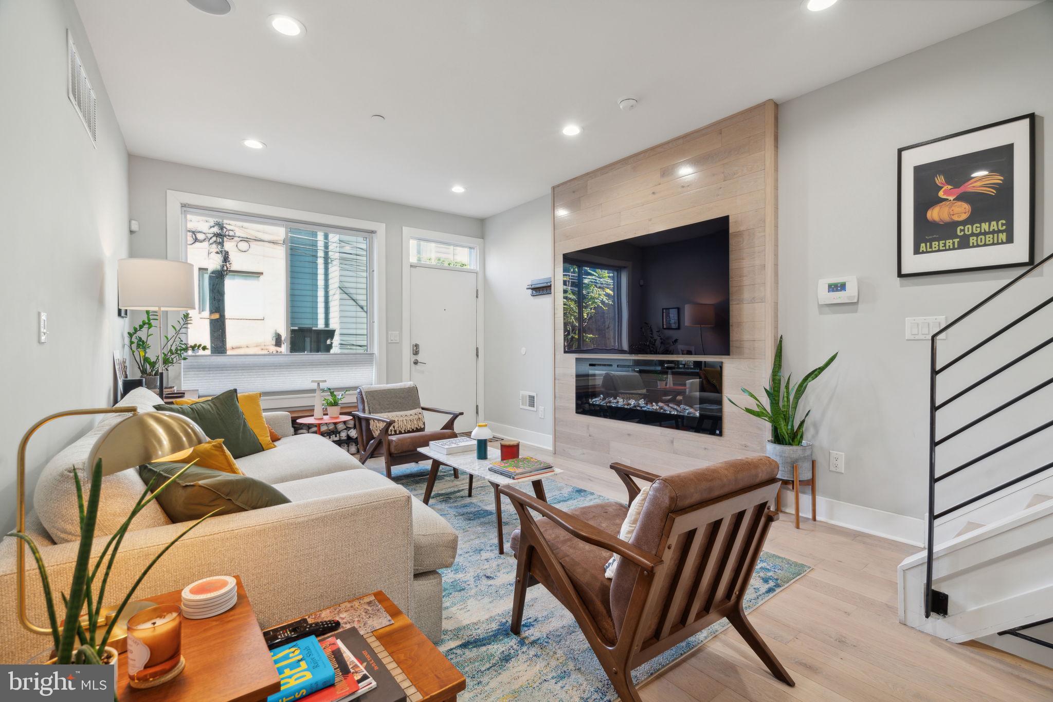 FISHTOWN - Residential Lease