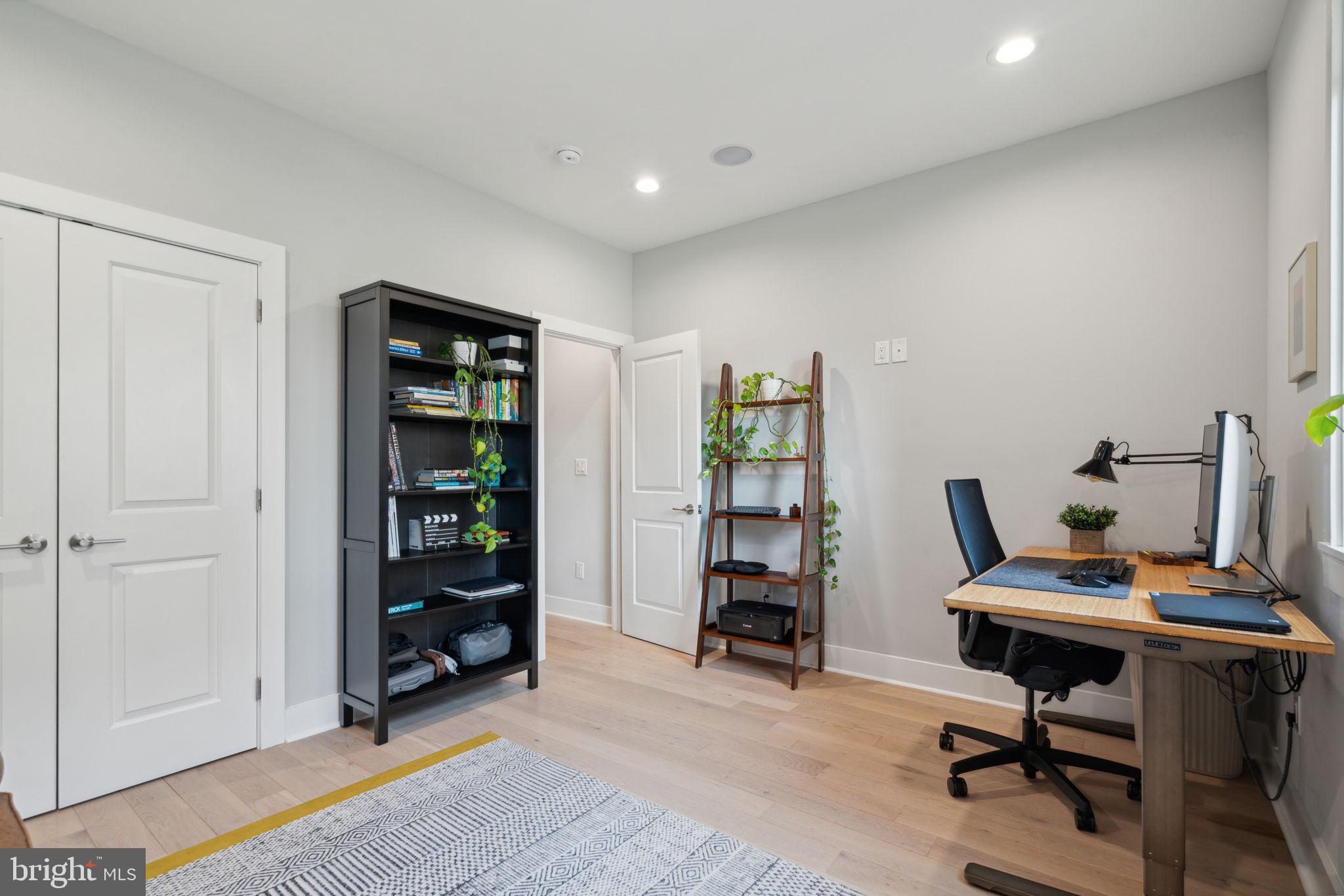 FISHTOWN - Residential Lease