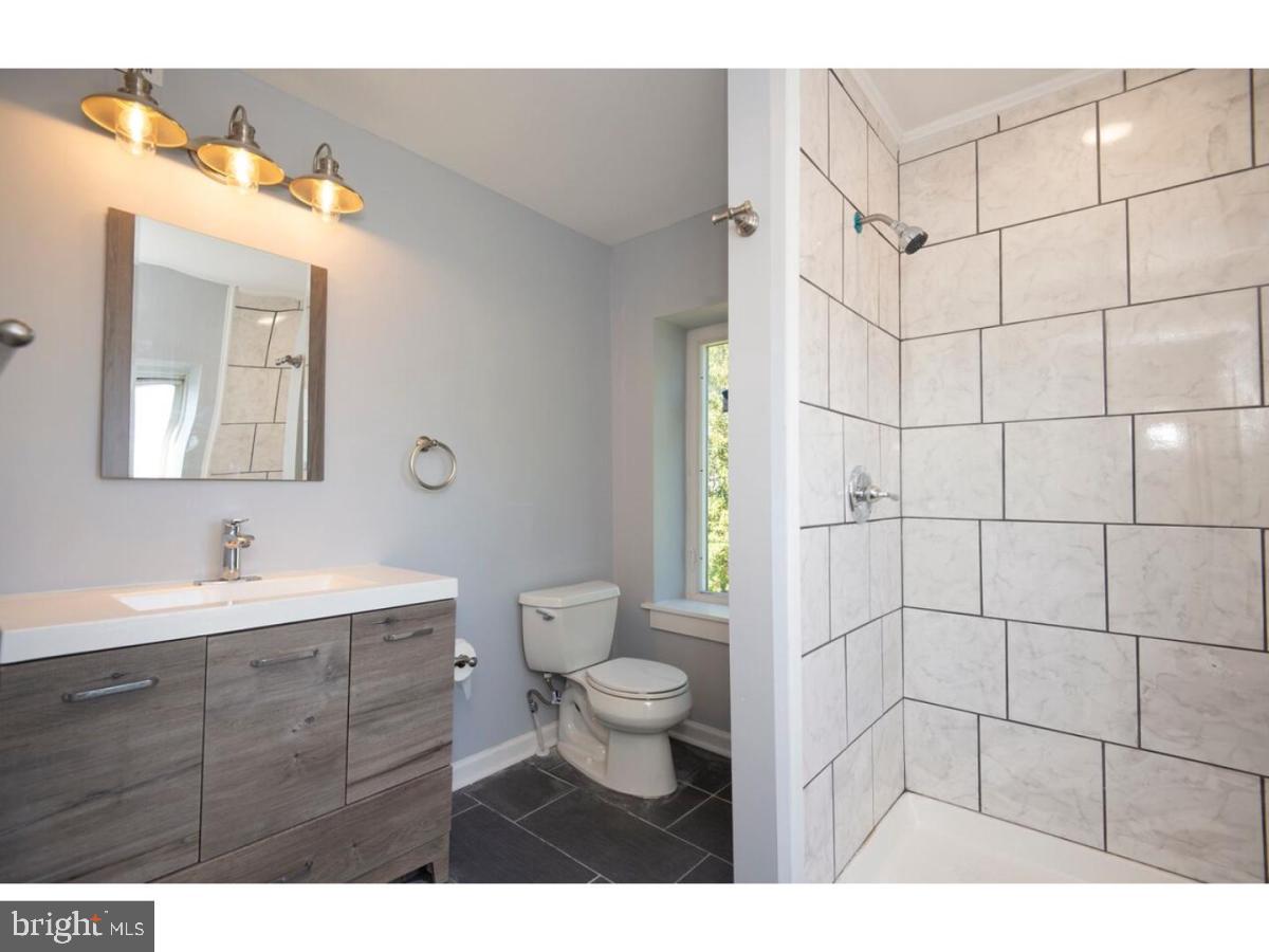 217 W LANCASTER AVENUE 3