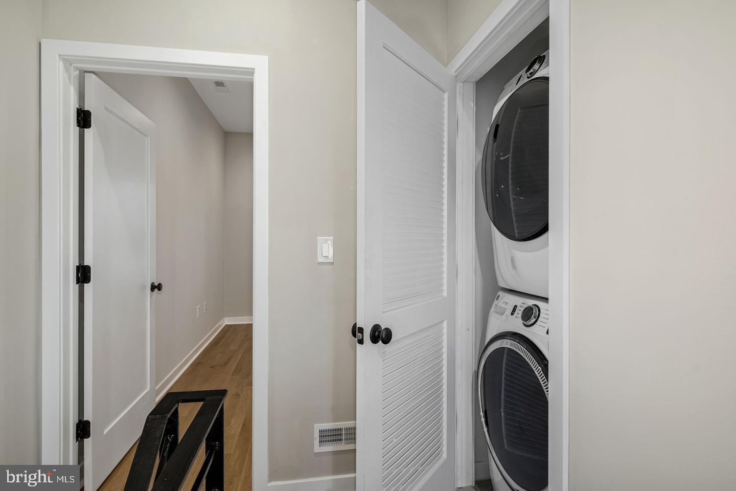 ART MUSEUM AREA - Residential