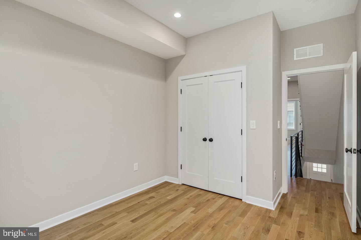 ART MUSEUM AREA - Residential