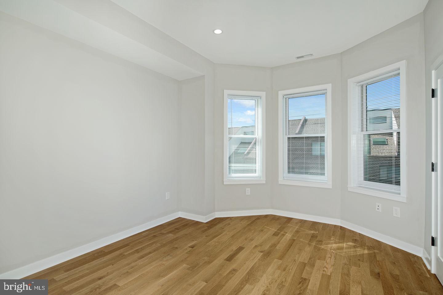 ART MUSEUM AREA - Residential