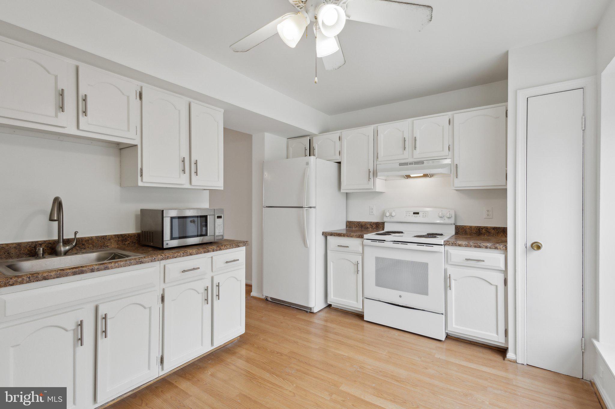 COMSTOCK - Residential Lease