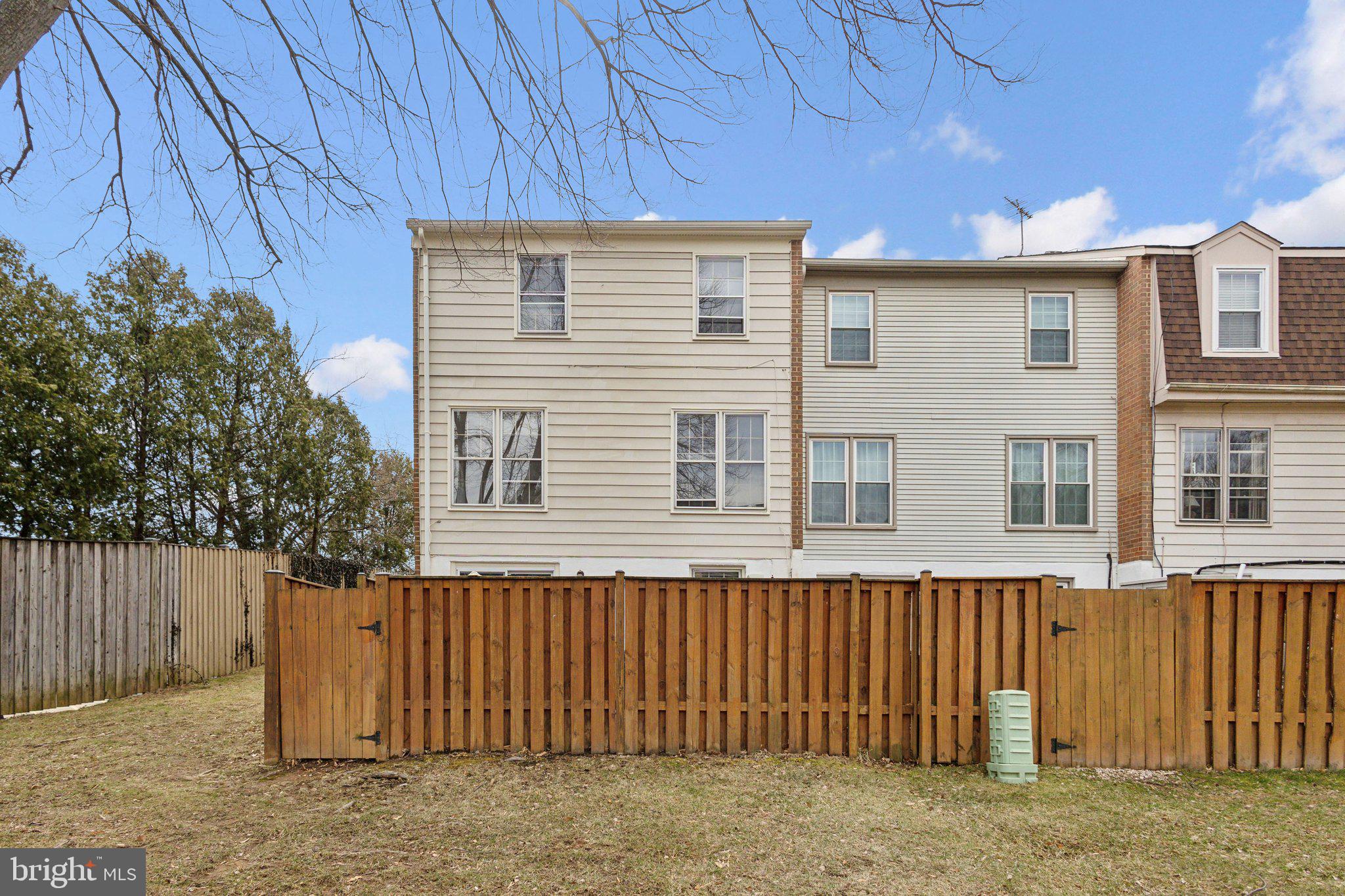 COMSTOCK - Residential Lease