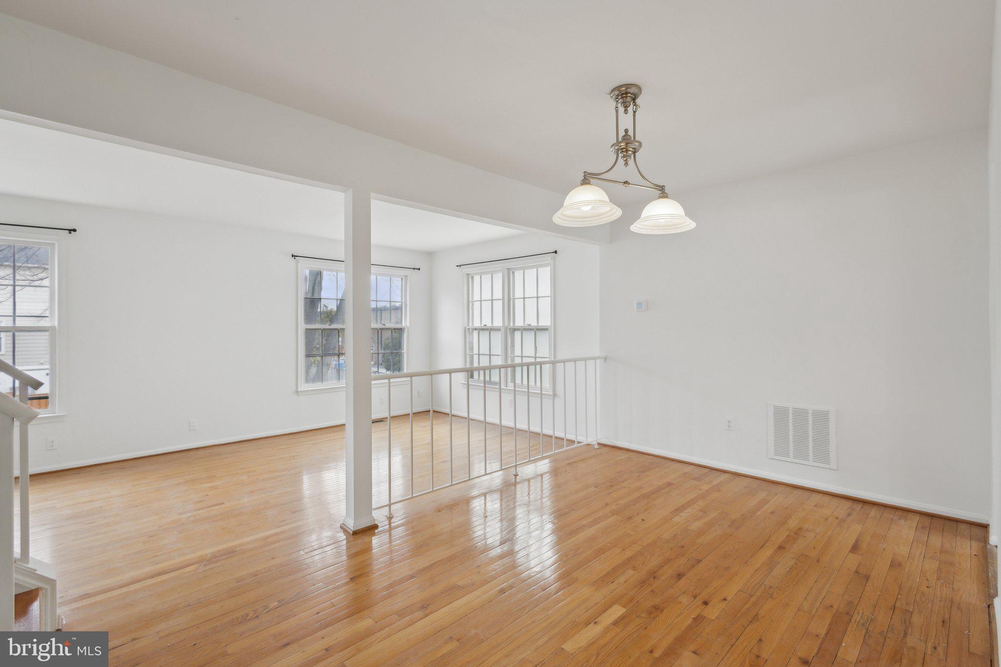 COMSTOCK - Residential Lease