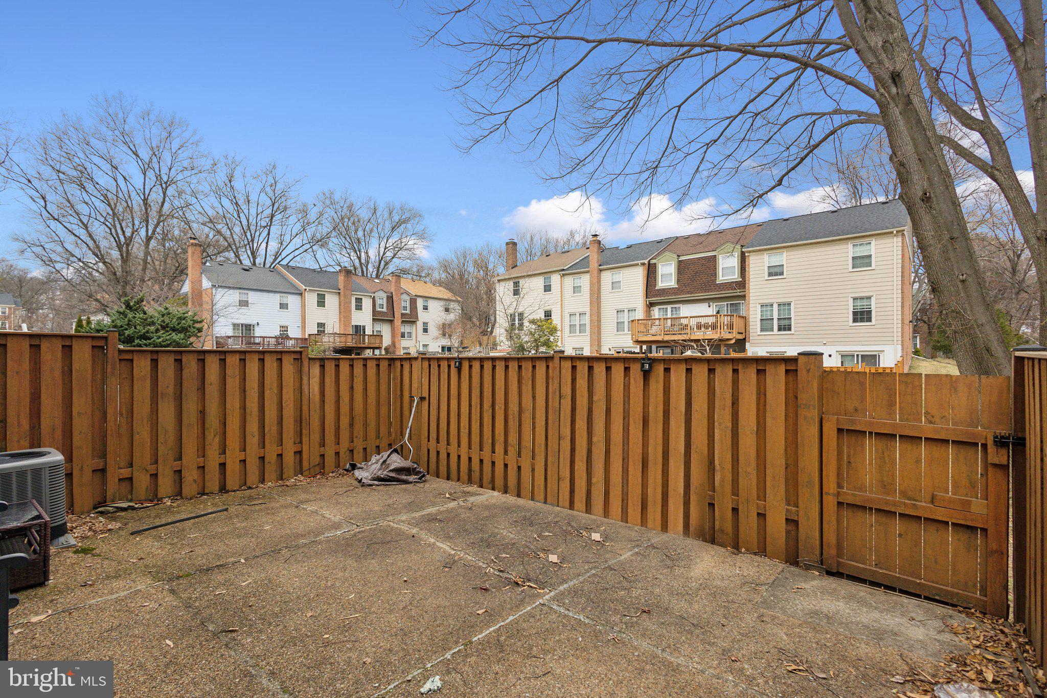 COMSTOCK - Residential Lease