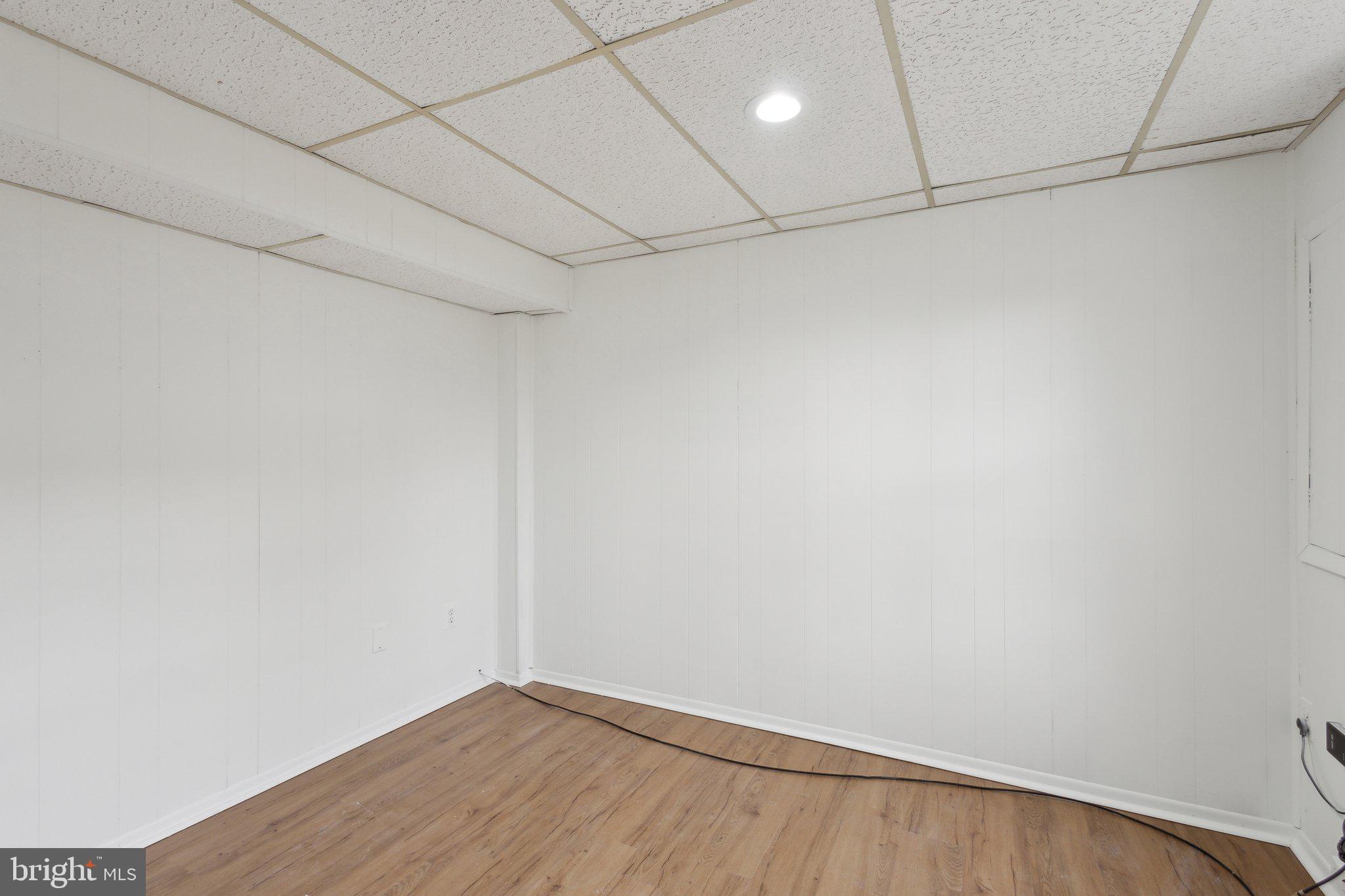 COMSTOCK - Residential Lease