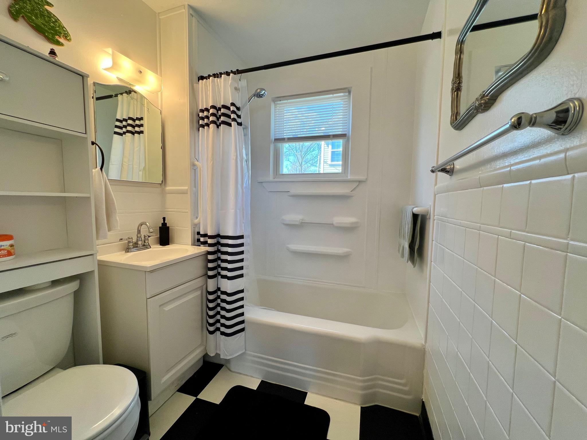 TOWN OF COLONIAL BEACH - Residential Lease